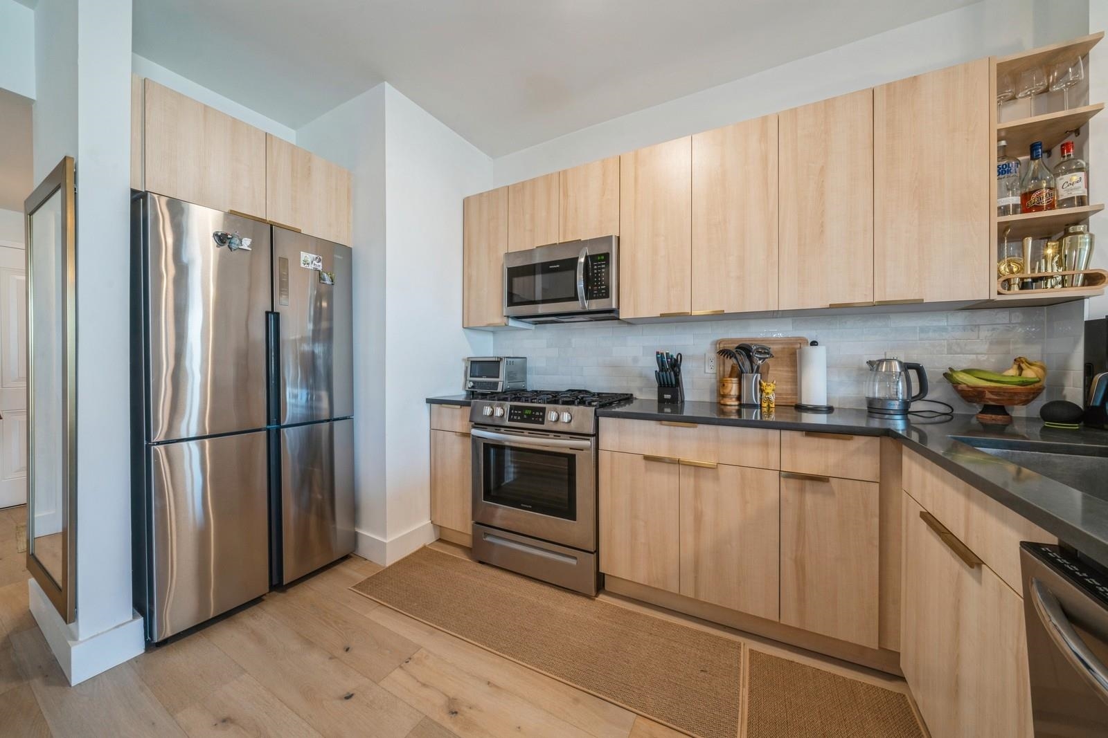 348 BALDWIN AVE Unit: 306