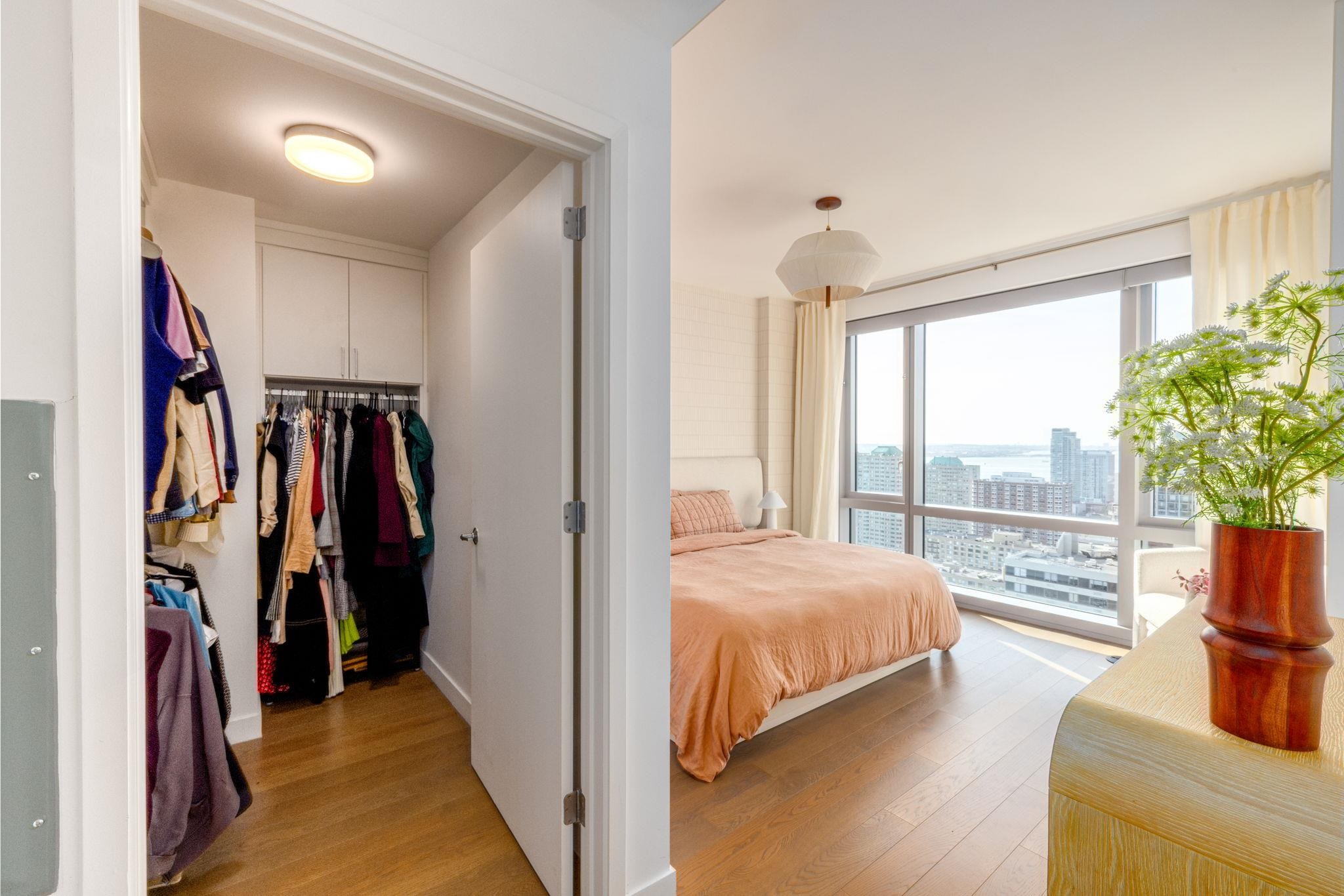 75 PARK LANE SOUTH Unit: 3507