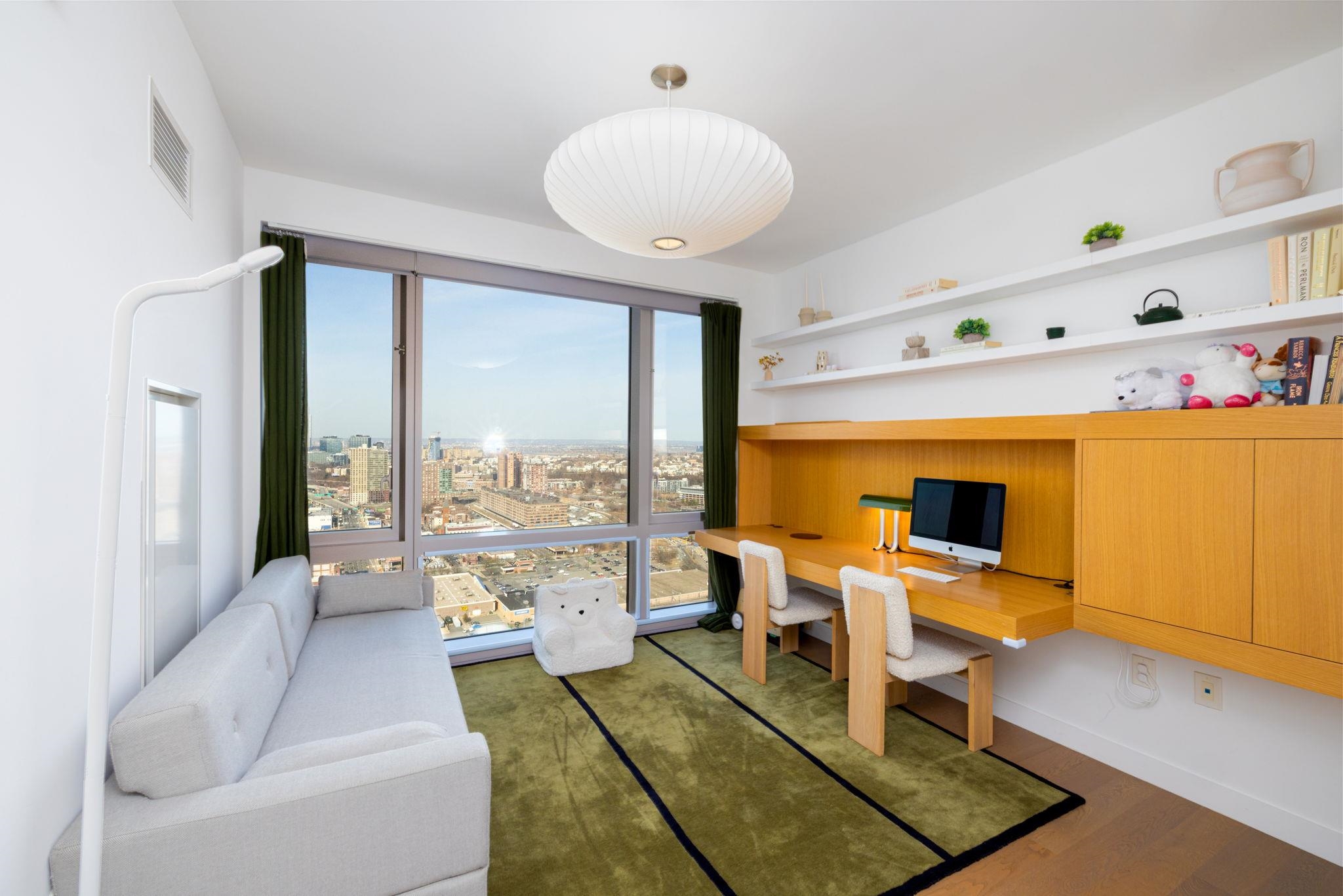 75 PARK LANE SOUTH Unit: 3507