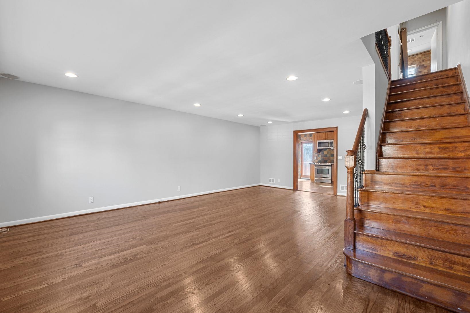 86 PALISADE AVE Unit: Apt 2