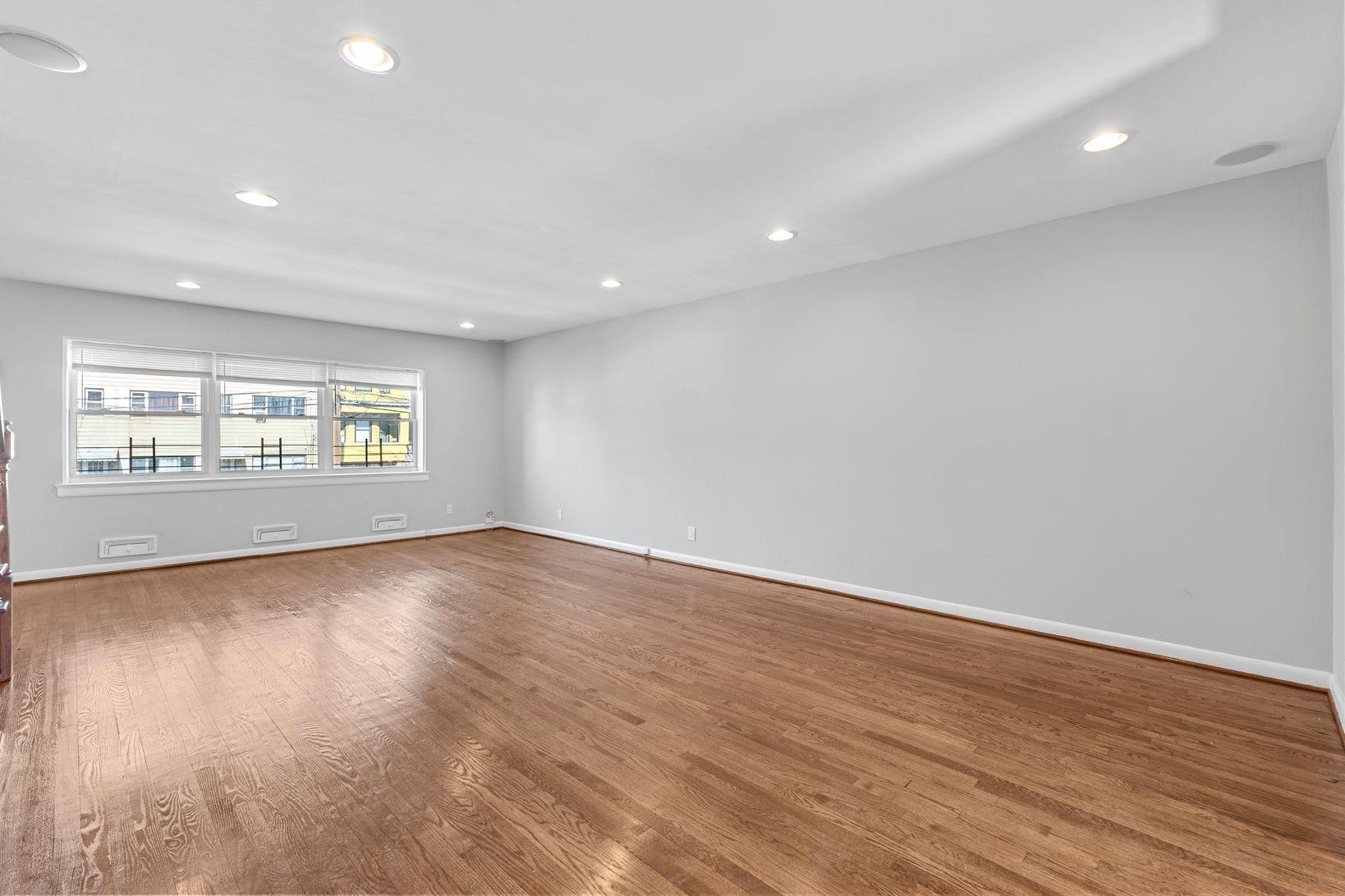 86 PALISADE AVE Unit: Apt 2