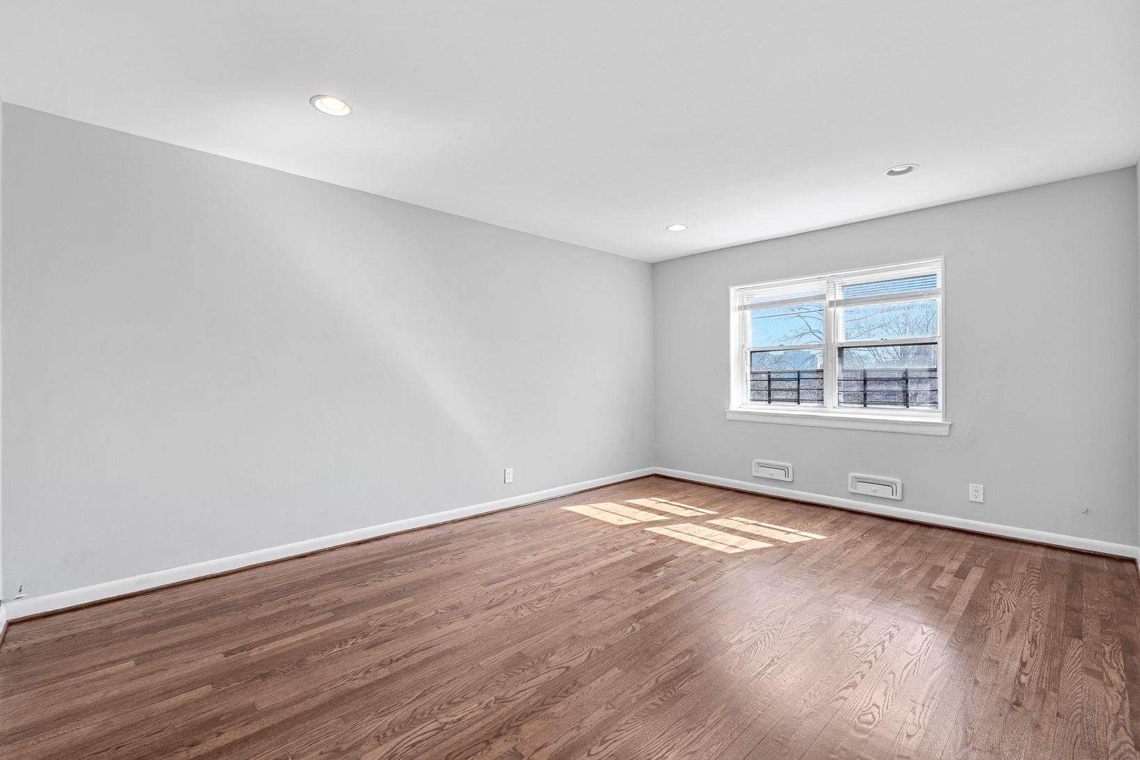 86 PALISADE AVE Unit: Apt 2