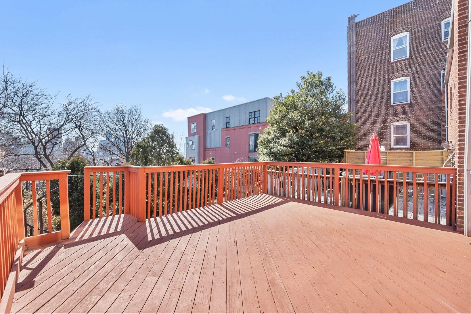 86 PALISADE AVE Unit: Apt 2