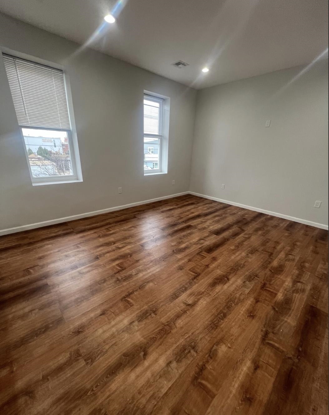 262 MAPLE ST Unit: 2F