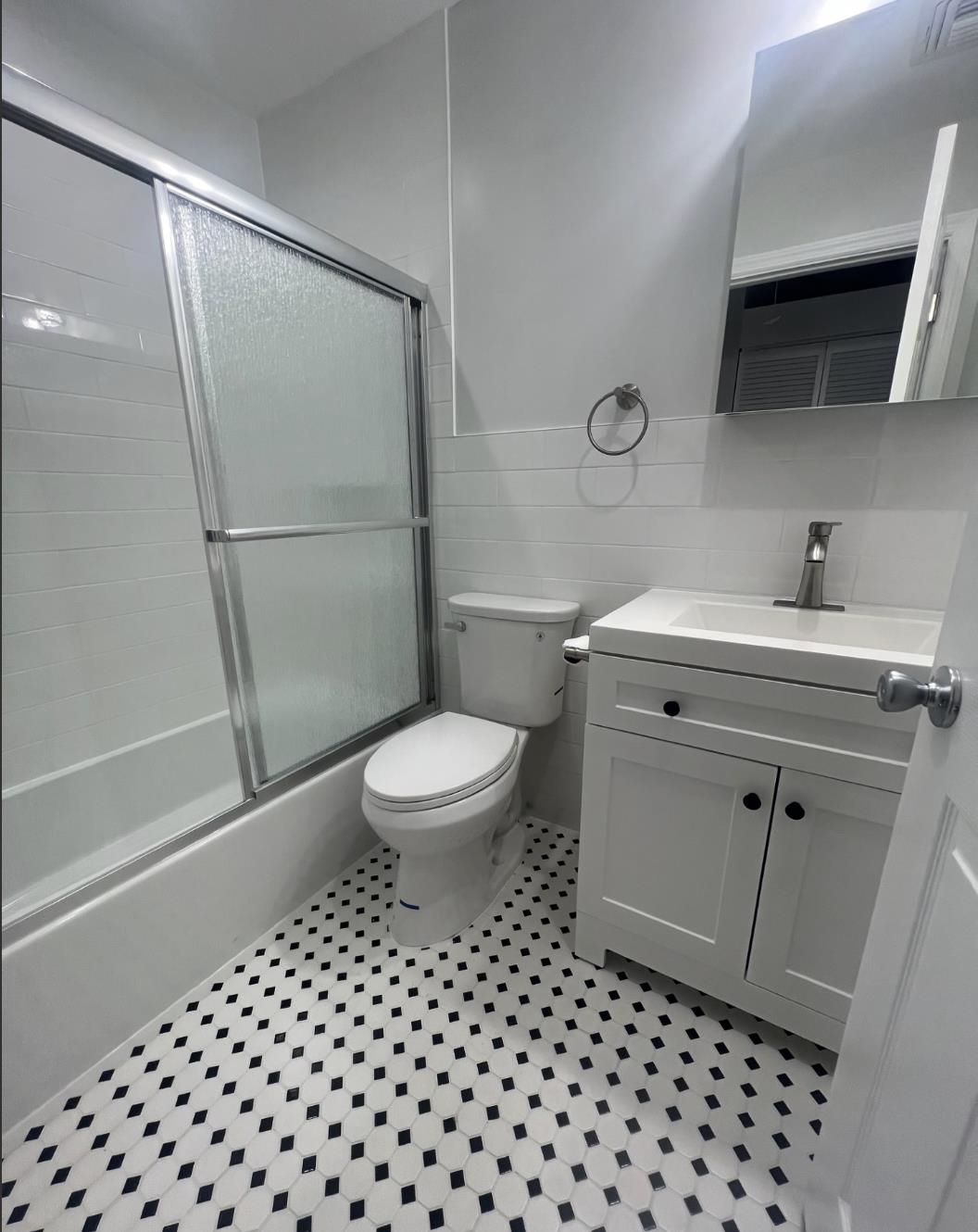 262 MAPLE ST Unit: 2F