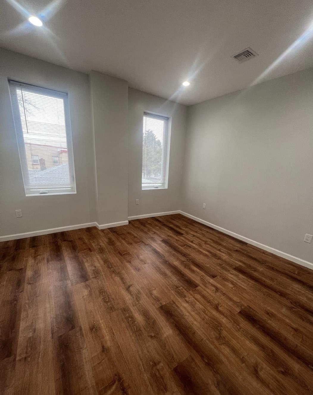 262 MAPLE ST Unit: 2F