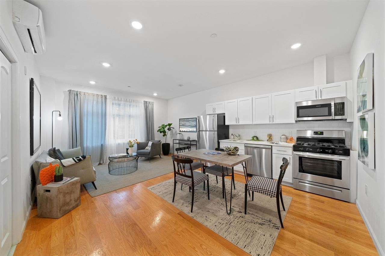 60A COTTAGE ST Unit: #2A