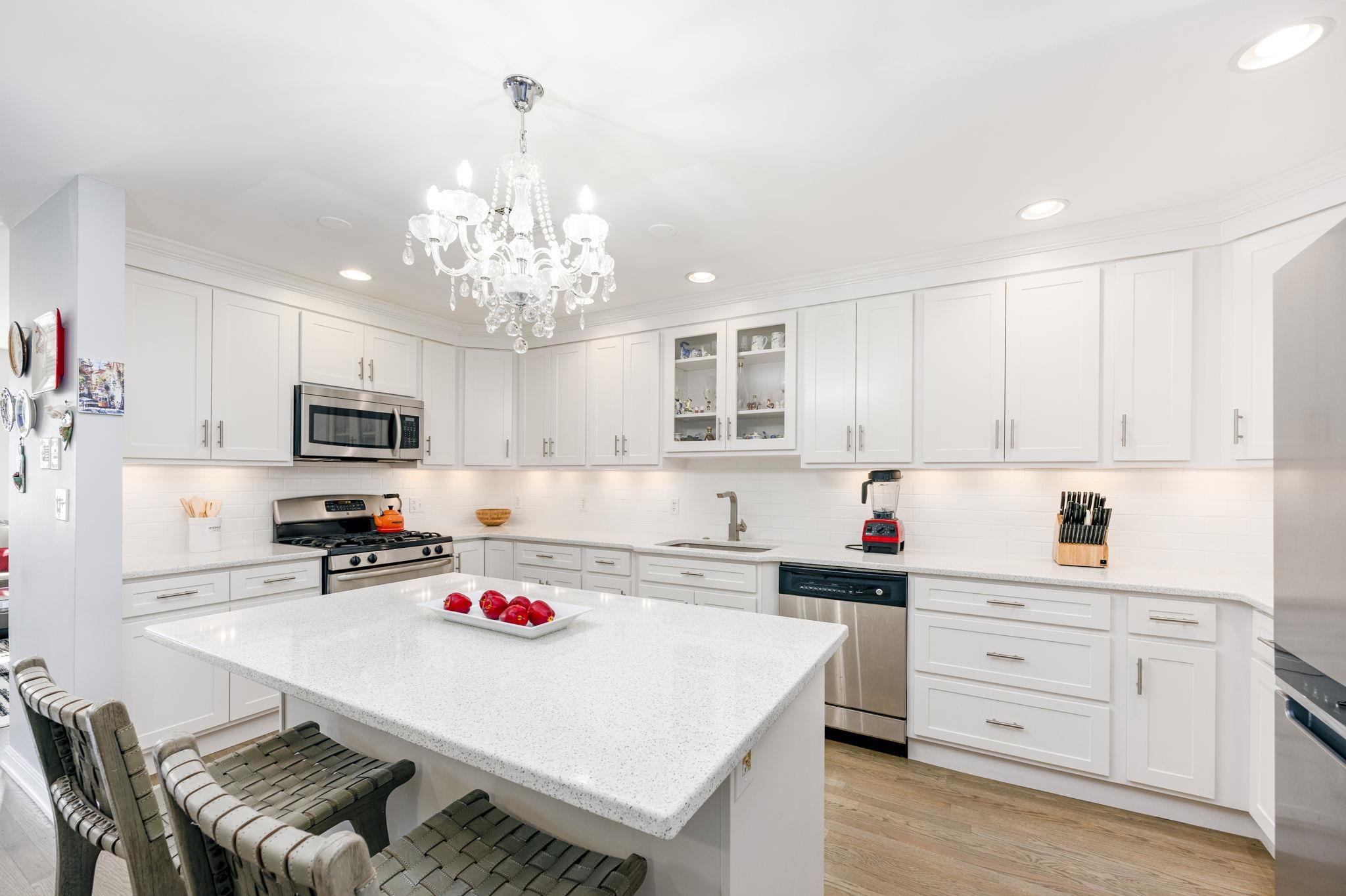 319 1ST ST Unit: 108