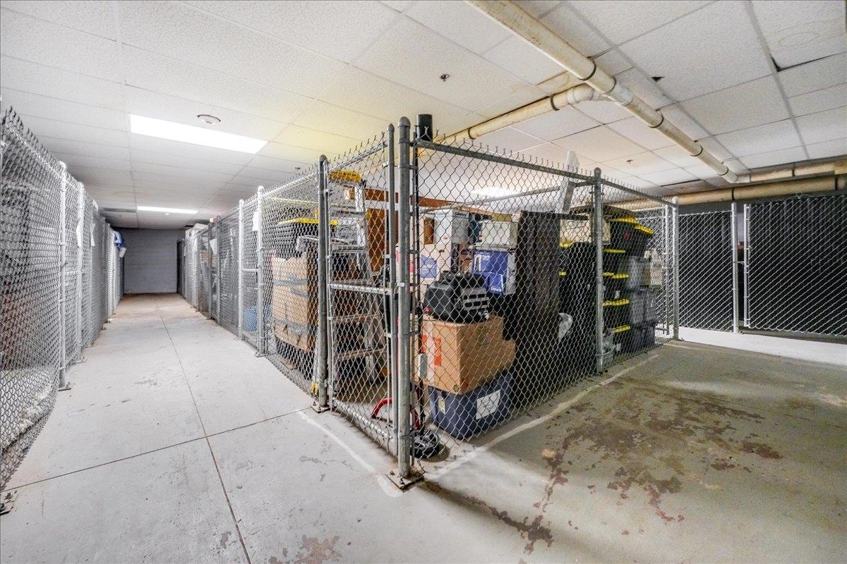 769 MONTGOMERY ST Unit: 215