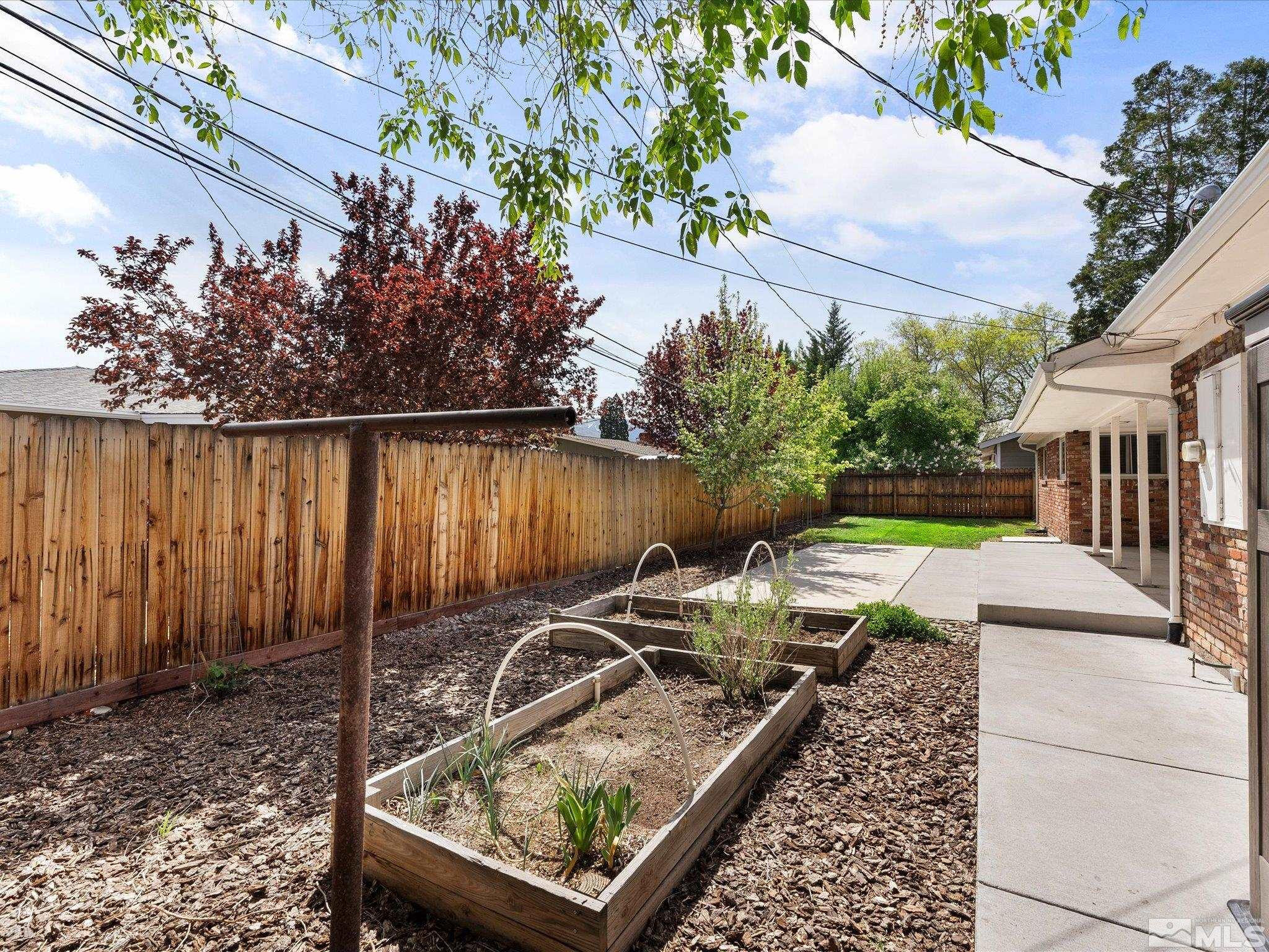 1460 Westwood Drive