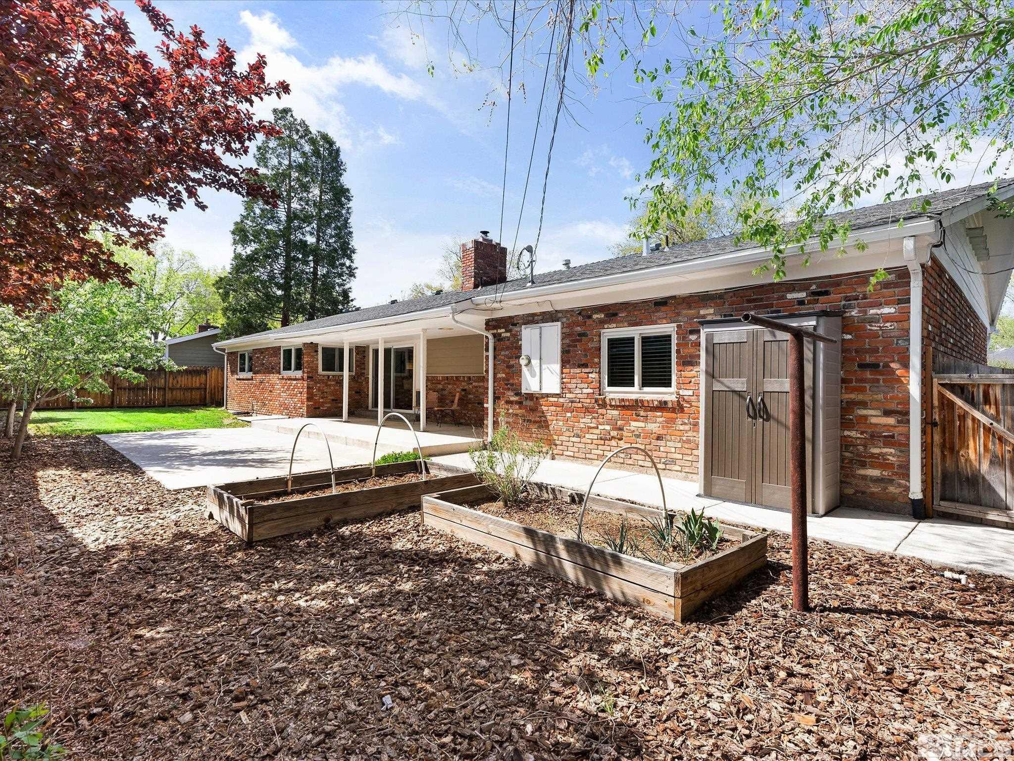 1460 Westwood Drive