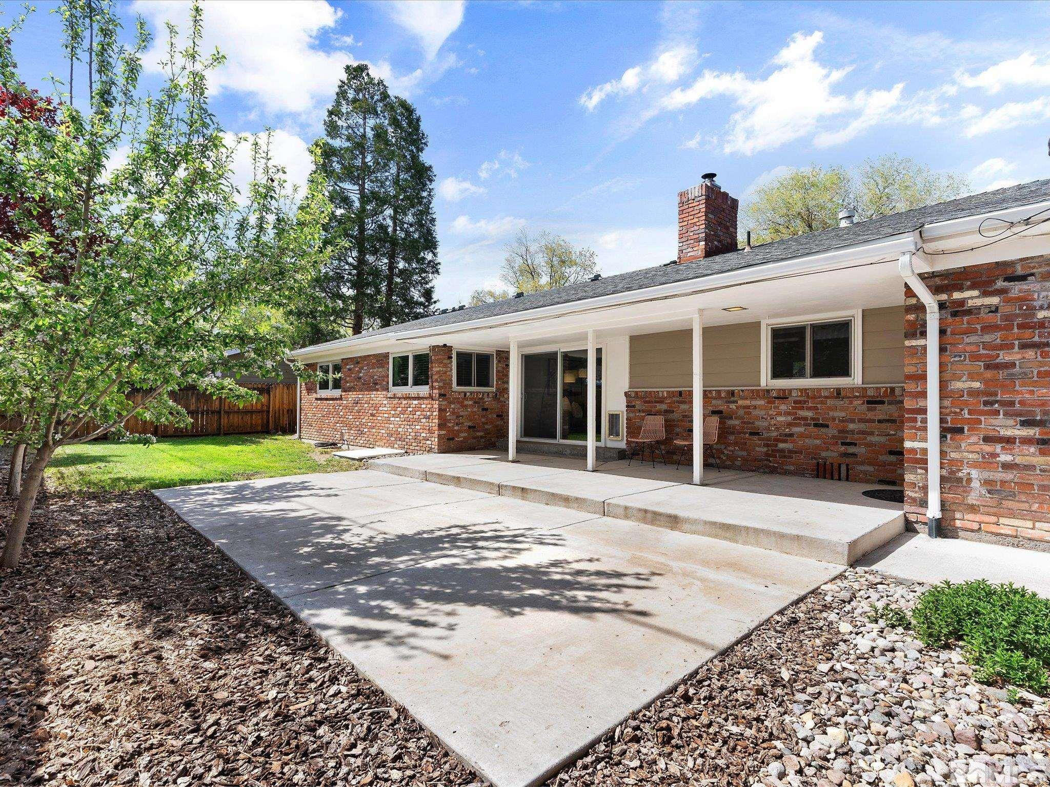 1460 Westwood Drive
