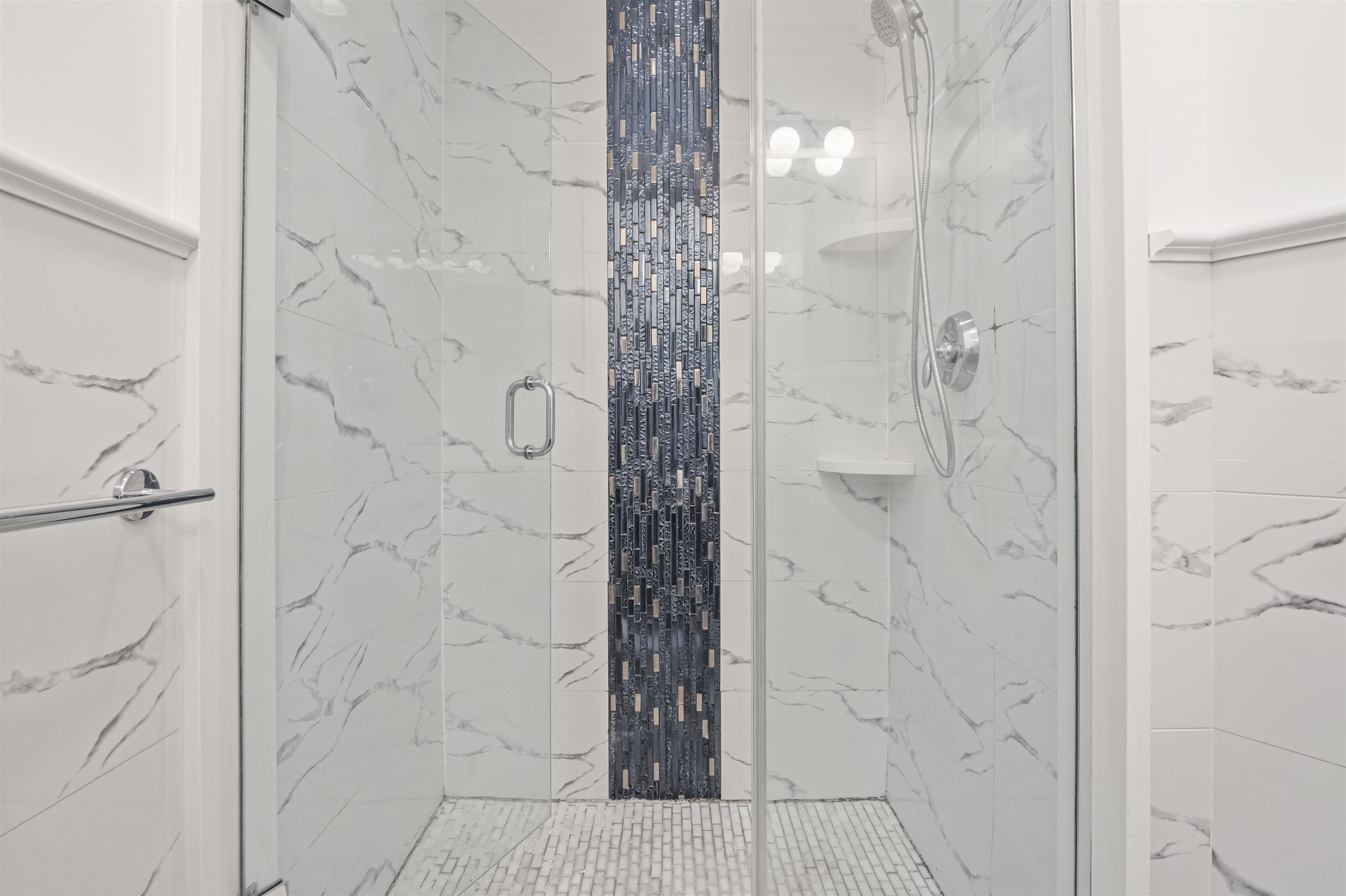 101 LEONARD ST Unit: Floor 2