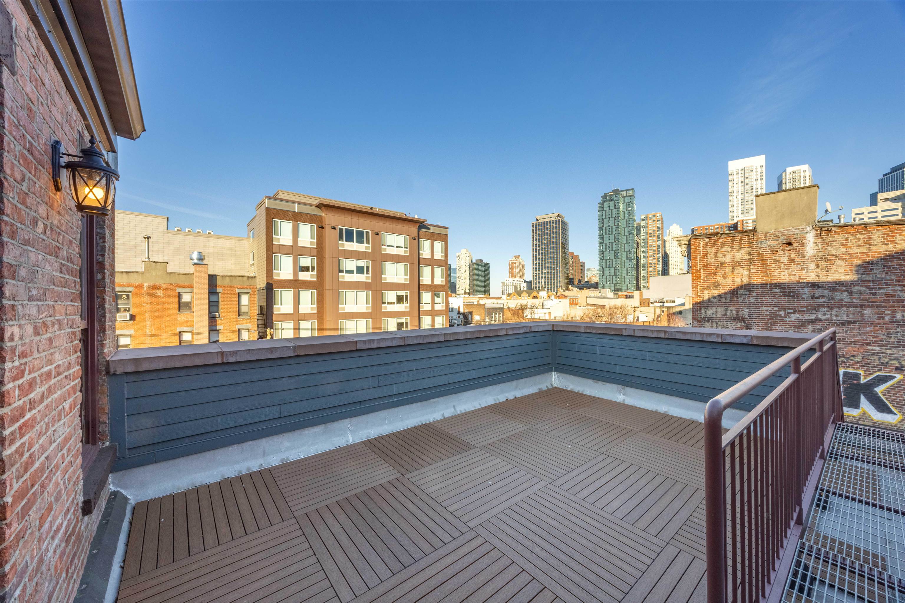 175 CHRISTOPHER COLUMBUS DR Unit: 4B