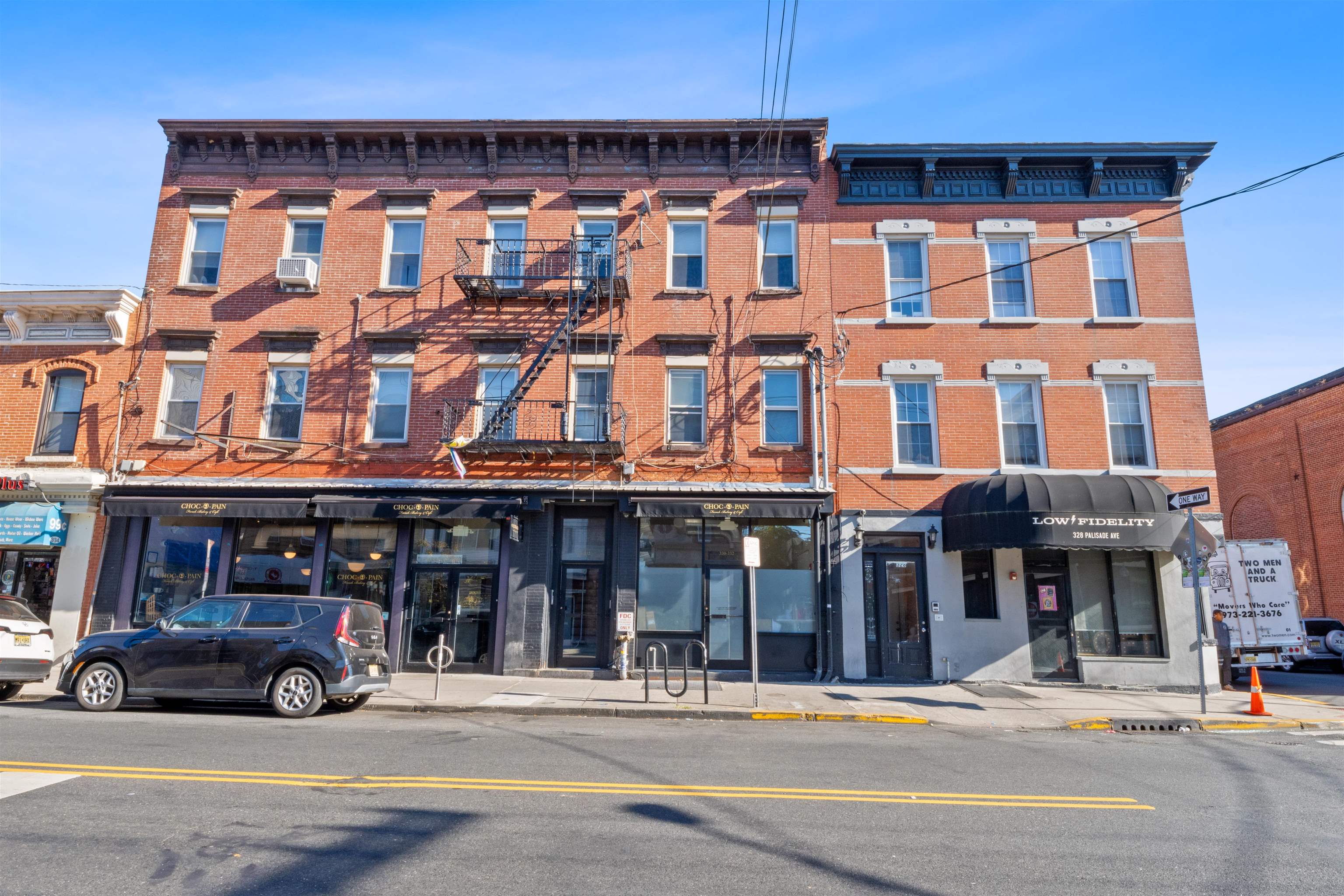 86 GRIFFITH ST Unit: 1