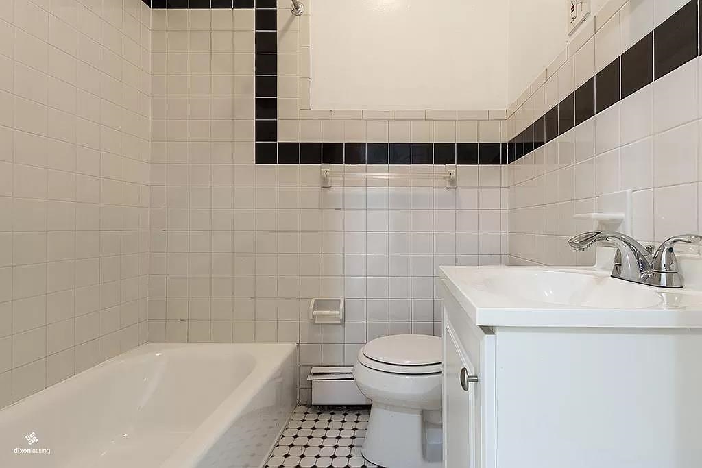 86 GRIFFITH ST Unit: 1