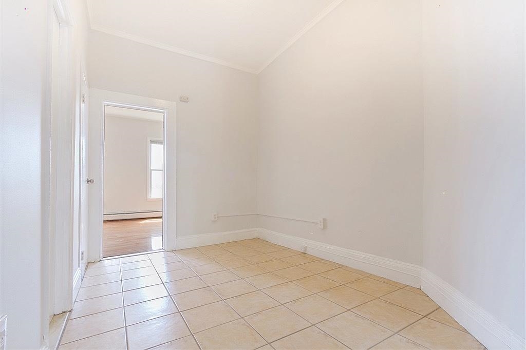 86 GRIFFITH ST Unit: 1