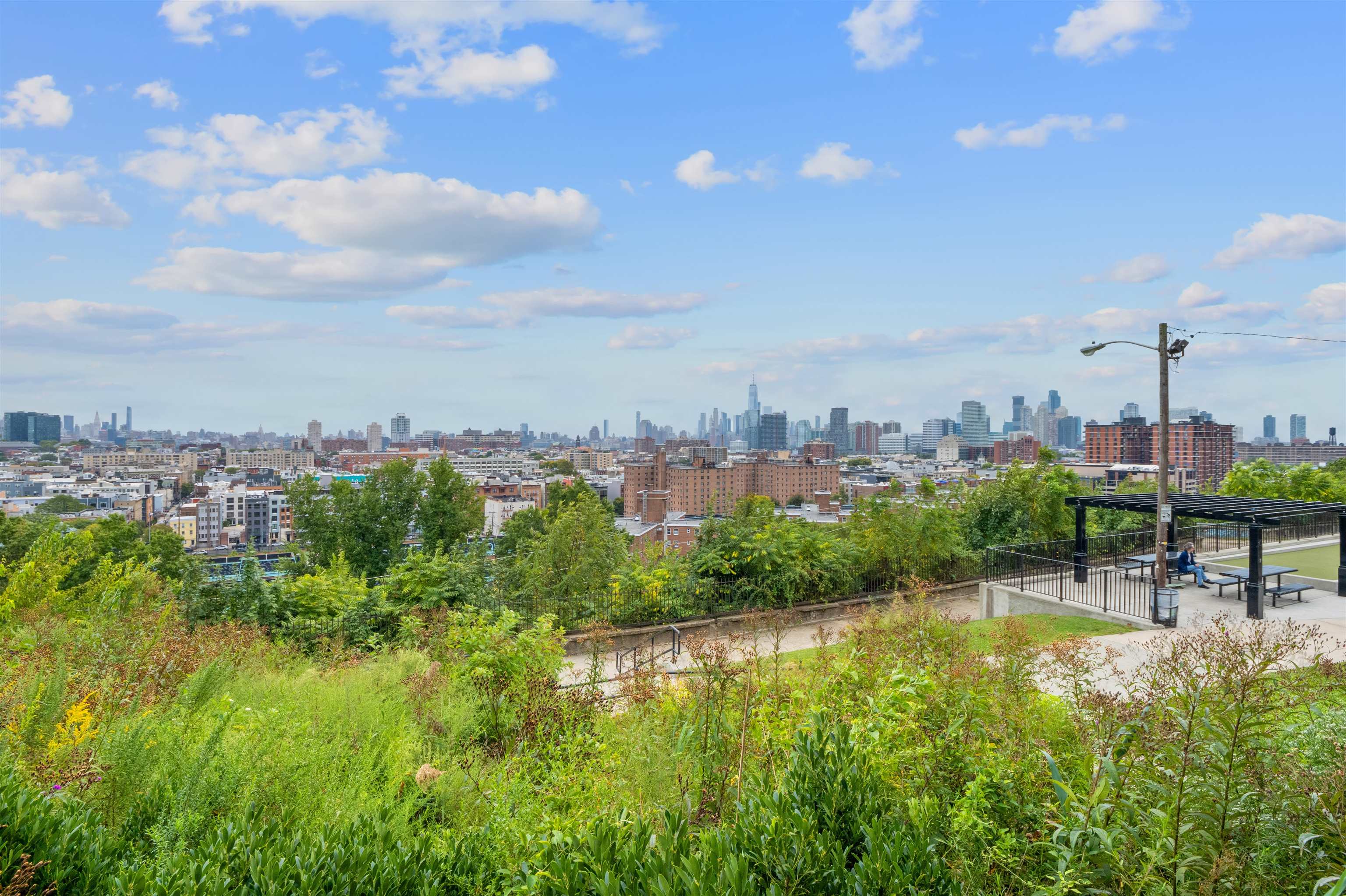 86 GRIFFITH ST Unit: 1
