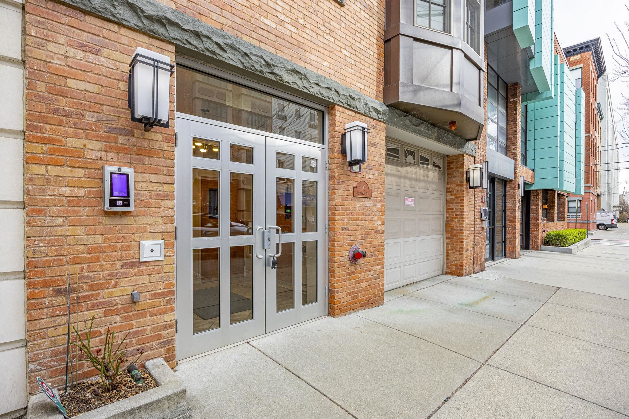 405 JEFFERSON ST Unit: 2