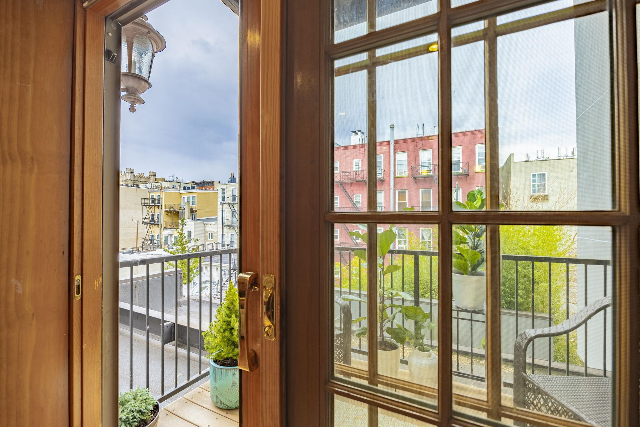 405 JEFFERSON ST Unit: 2