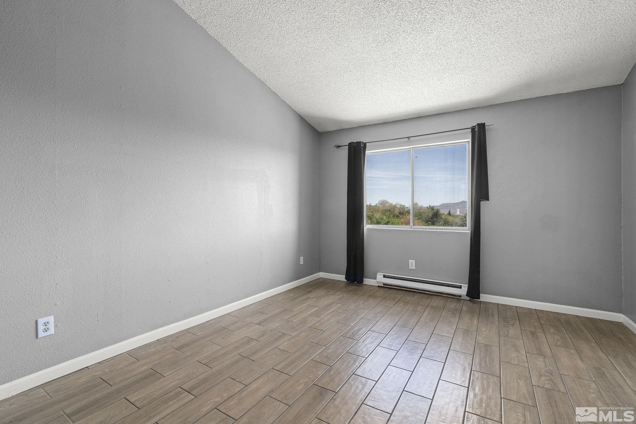 2090 Highview Court 8