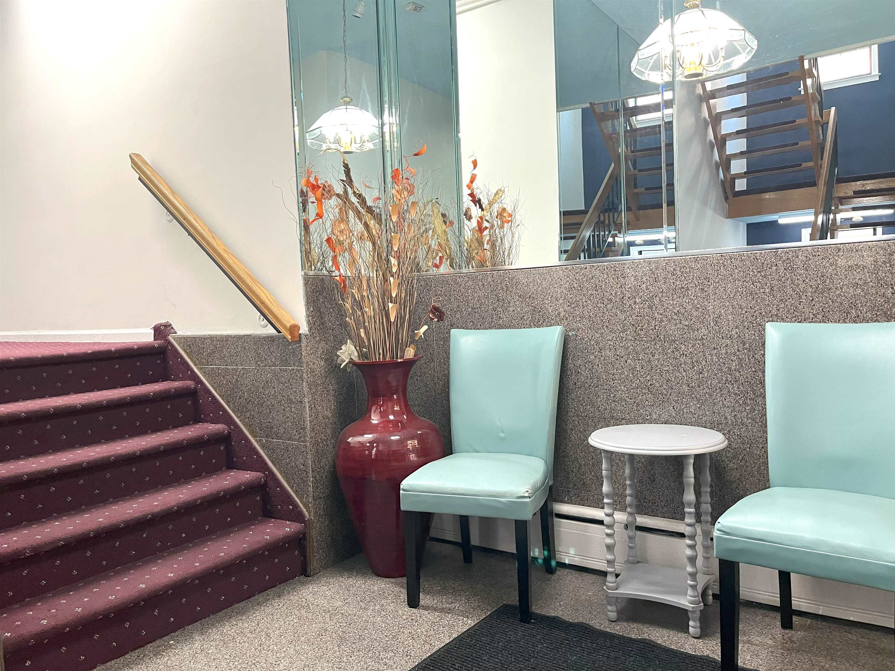 214 70TH ST Unit: 1B