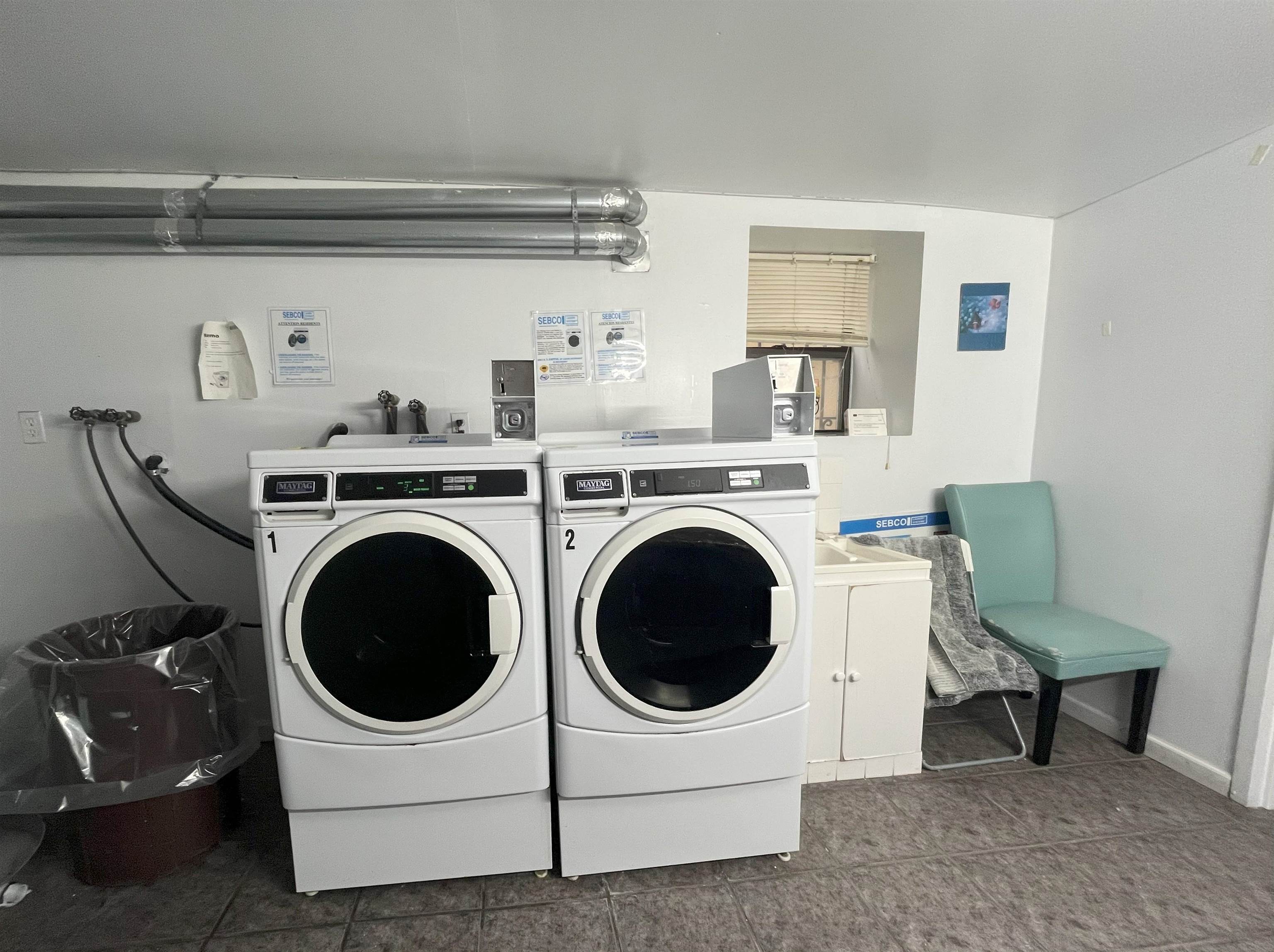 214 70TH ST Unit: 1B