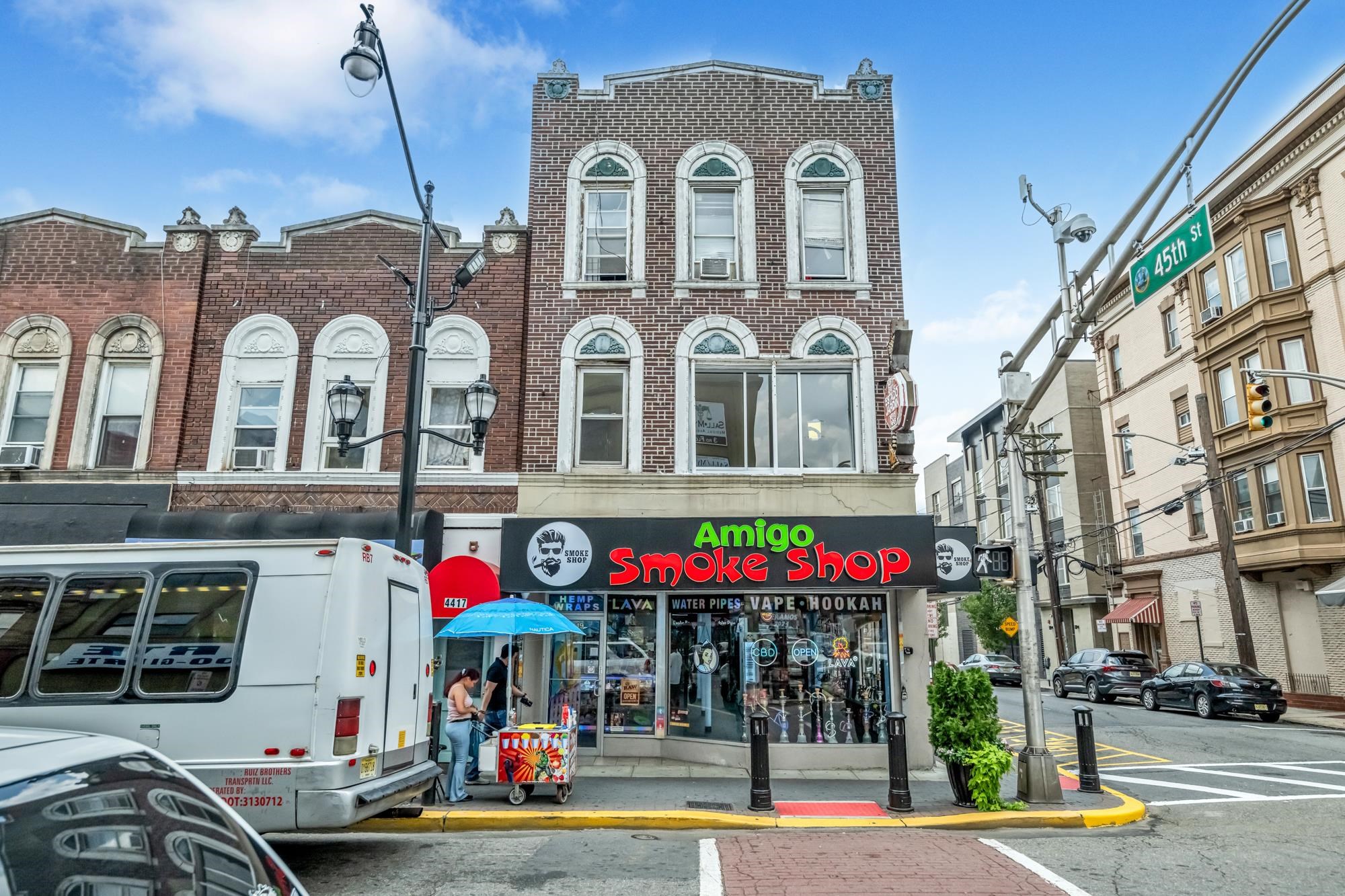 4119 BERGENLINE AVE Unit: 2