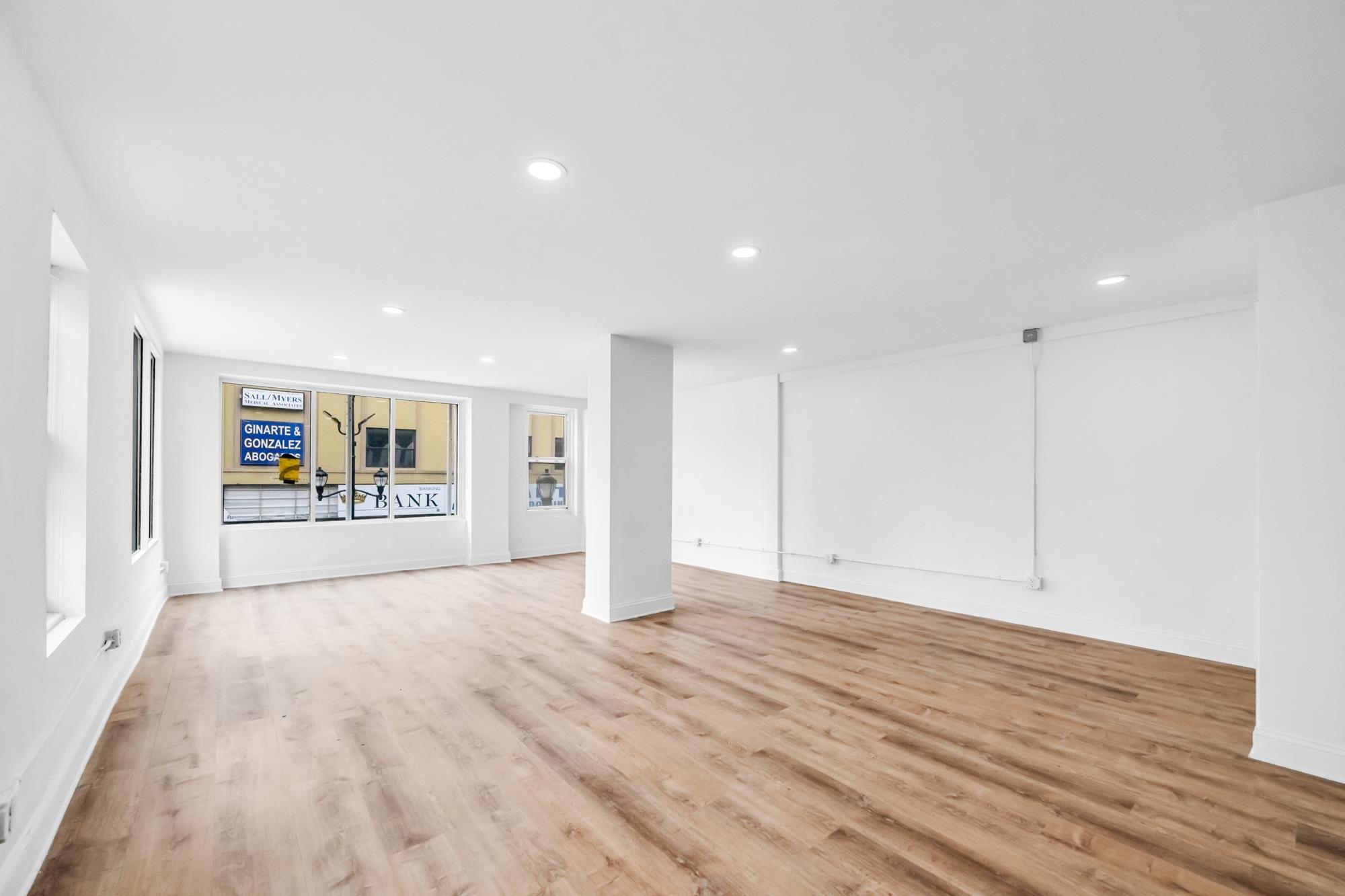 4119 BERGENLINE AVE Unit: 2