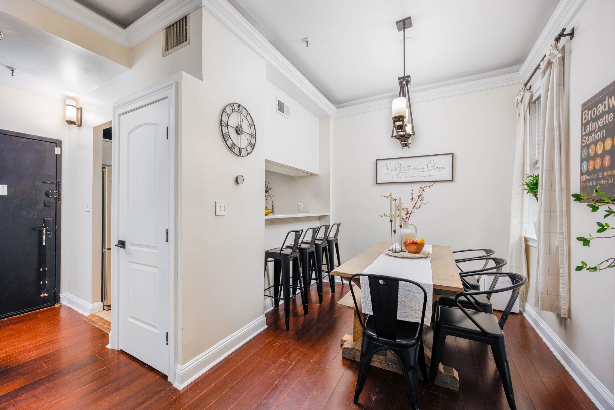 227 CHRISTOPHER COLUMBUS DR Unit: 105b