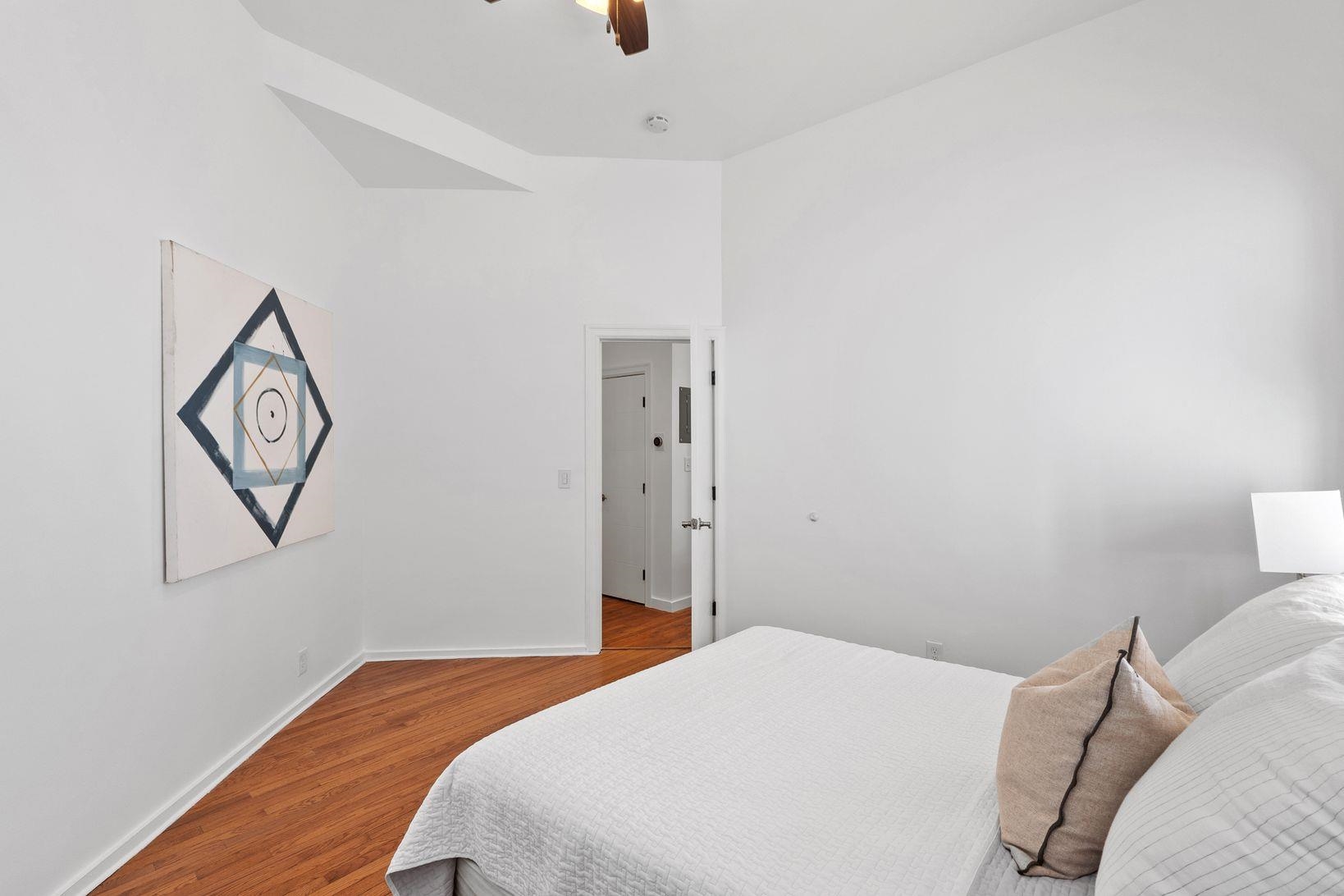 579 PALISADE AVE Unit: 1