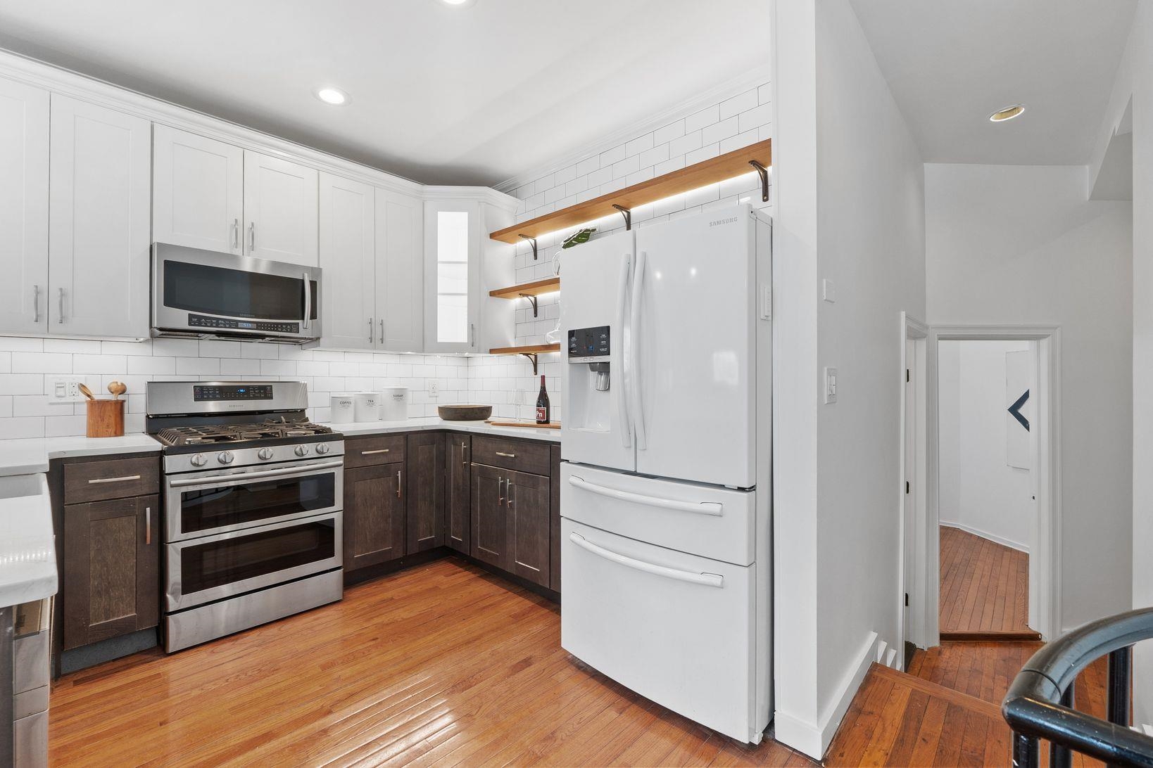 579 PALISADE AVE Unit: 1