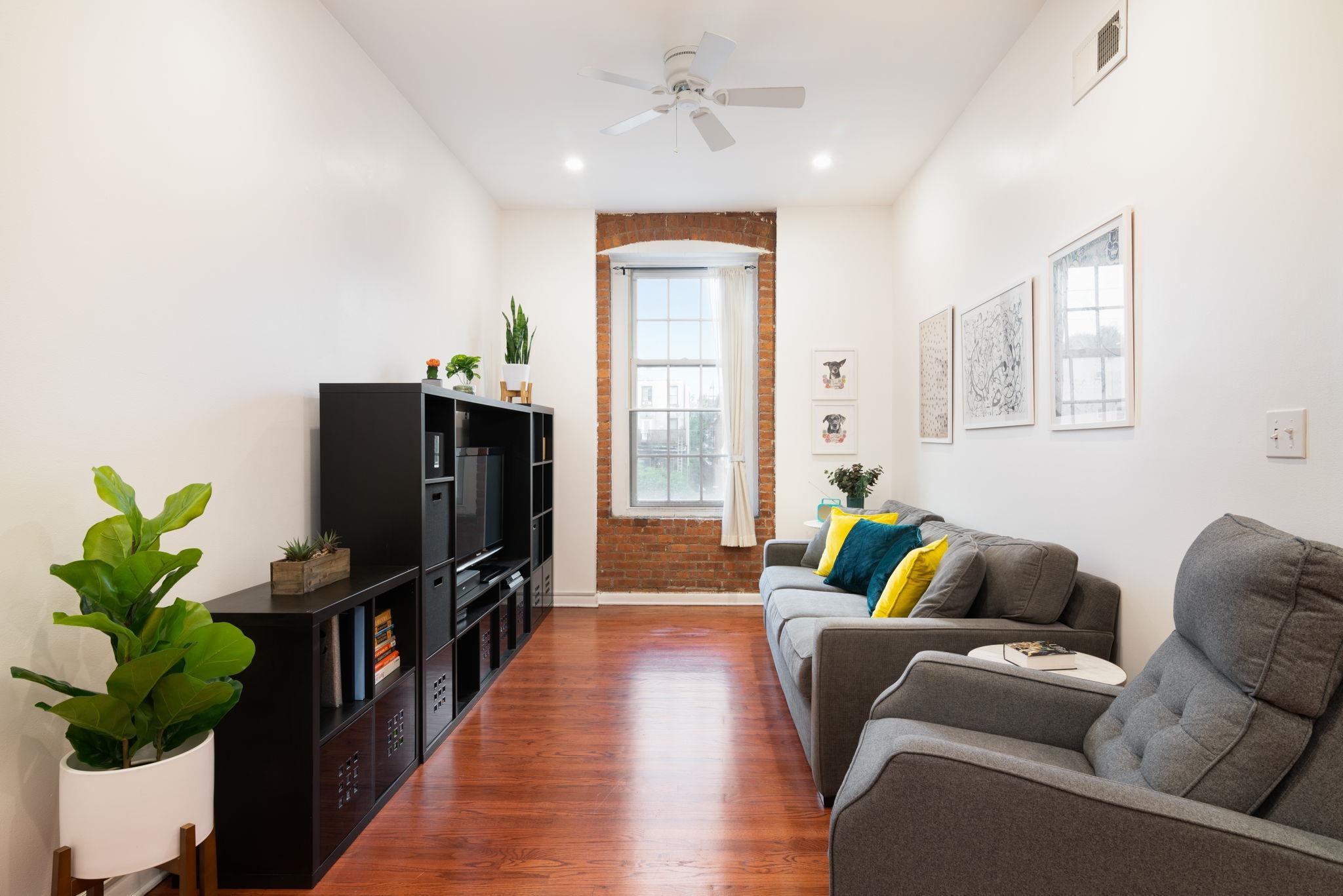 347 VARICK ST Unit: 204A