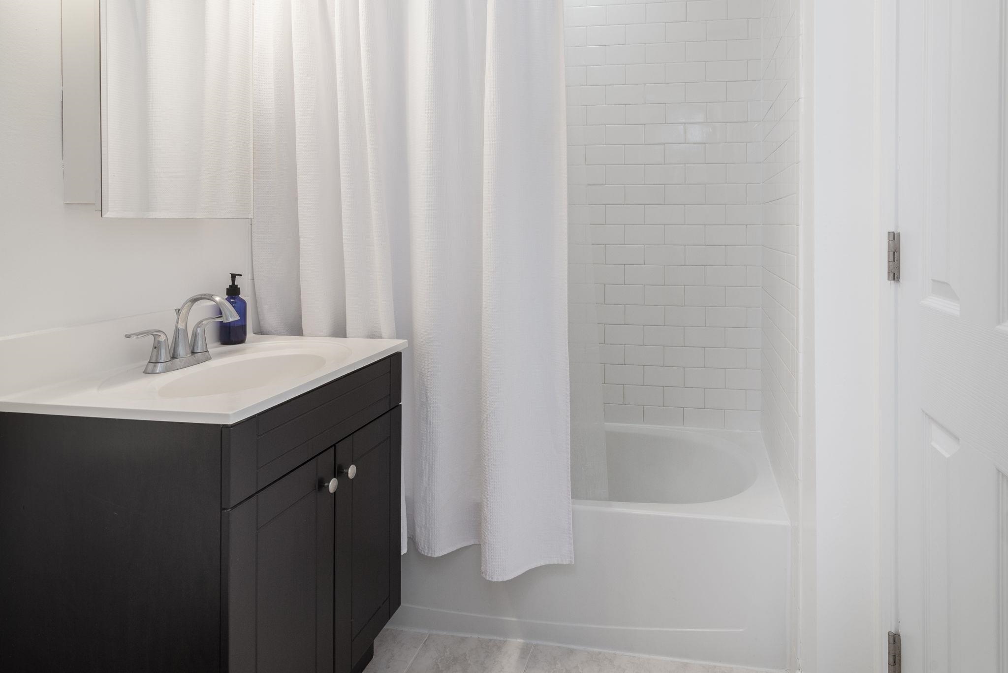 347 VARICK ST Unit: 204A