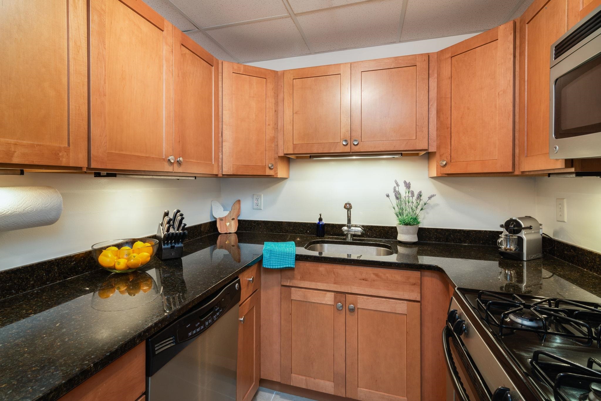 347 VARICK ST Unit: 204A