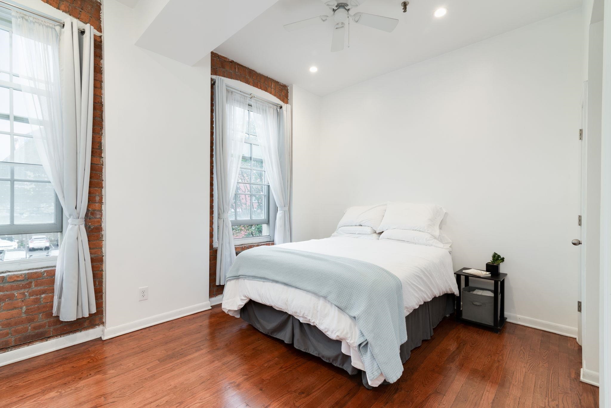 347 VARICK ST Unit: 204A