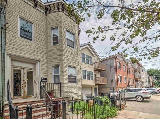 128 OGDEN AVE Unit: 1