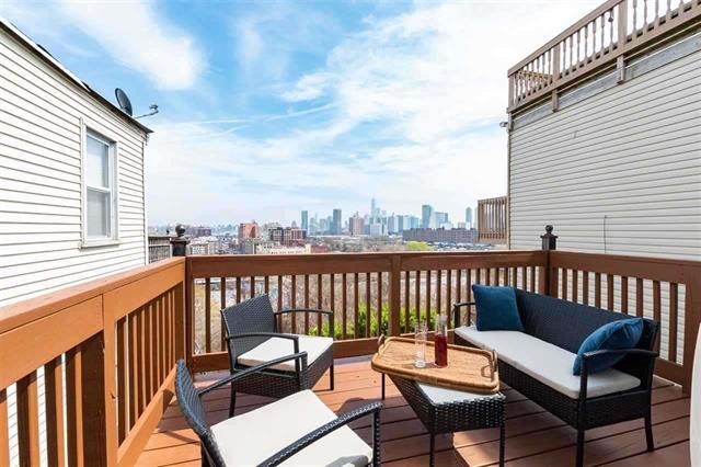 128 OGDEN AVE Unit: 1