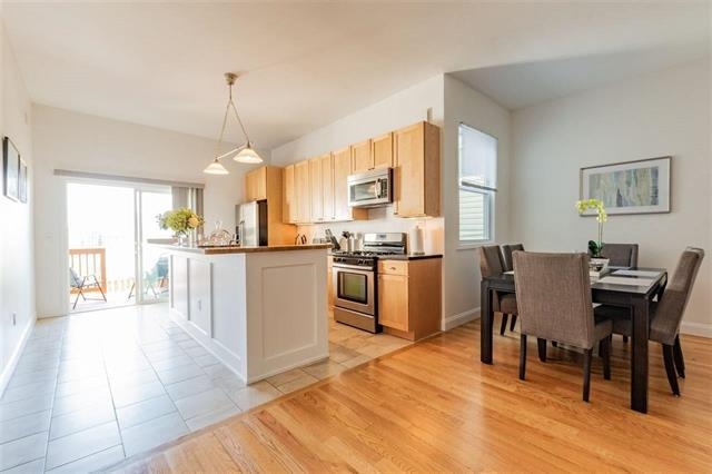 128 OGDEN AVE Unit: 1