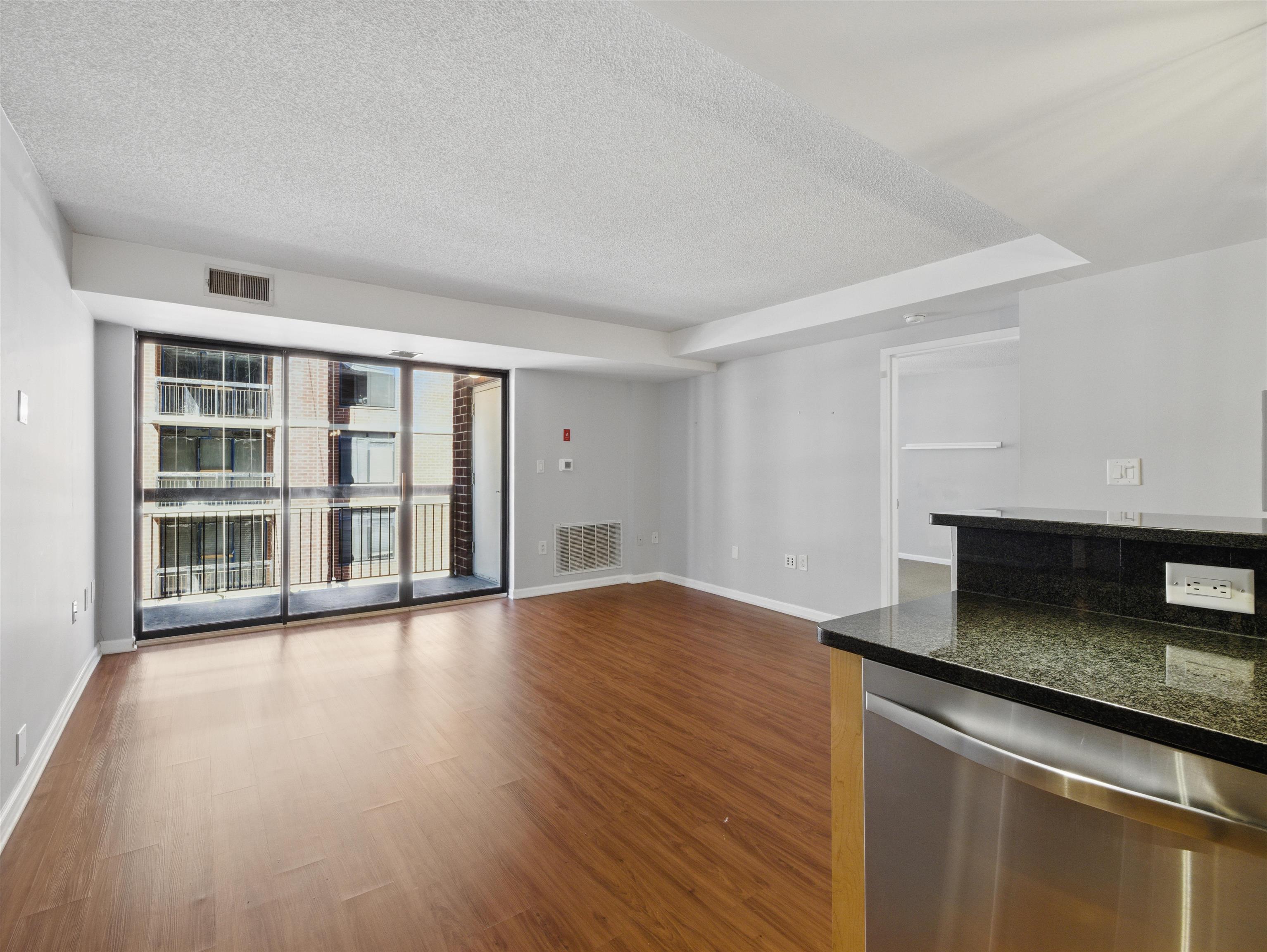 700 1ST ST Unit: 13C