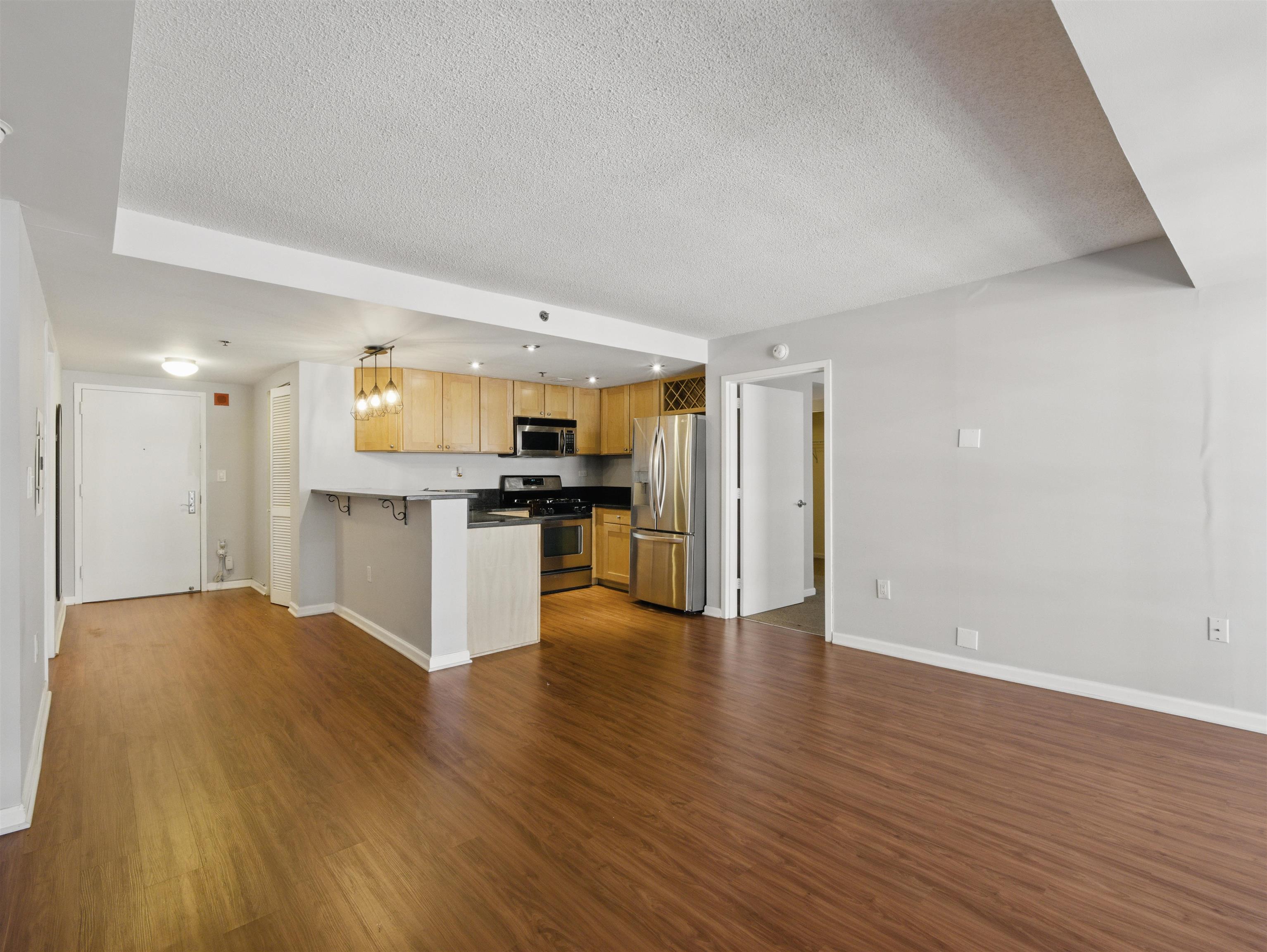 700 1ST ST Unit: 13C