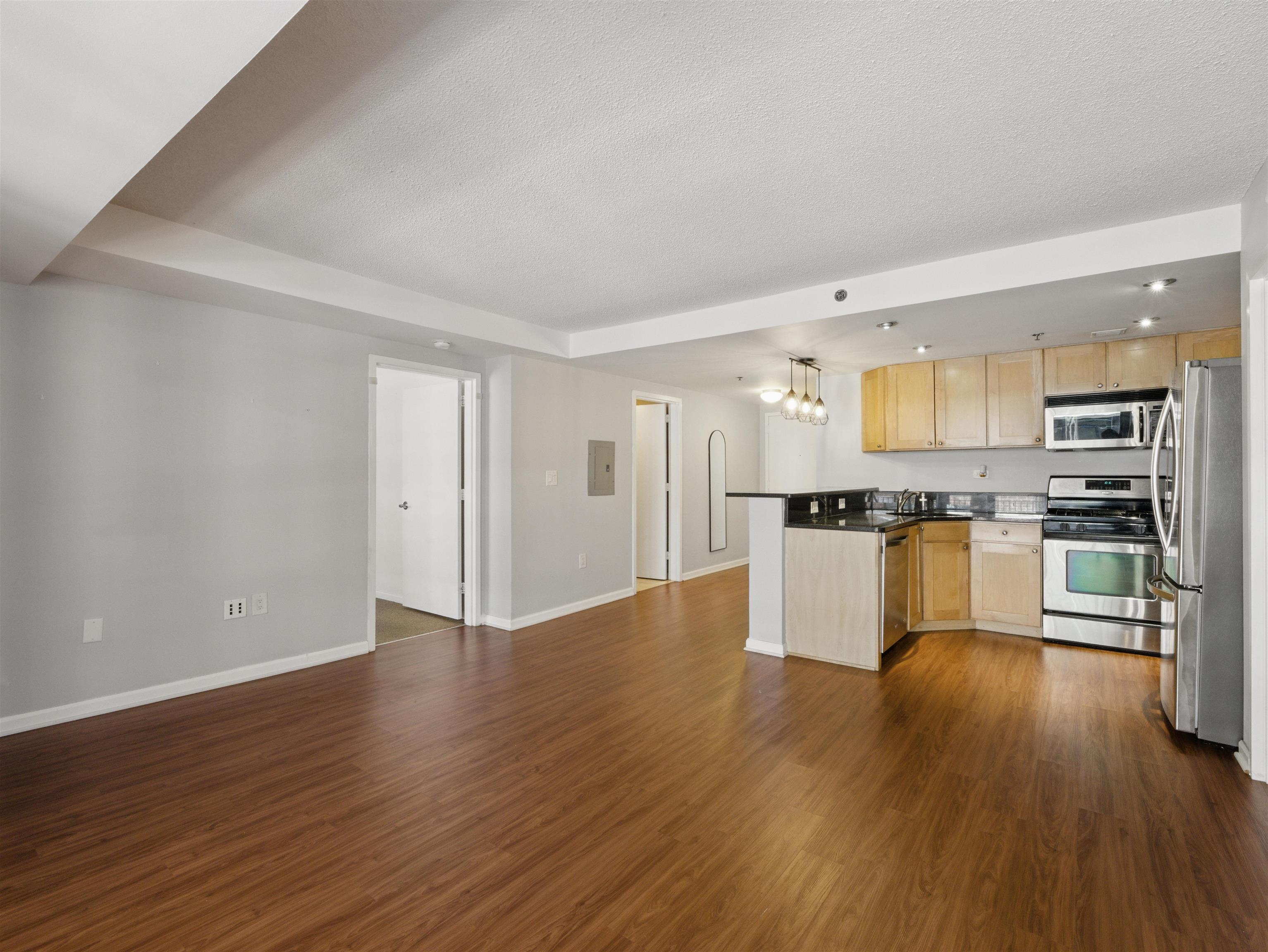 700 1ST ST Unit: 13C
