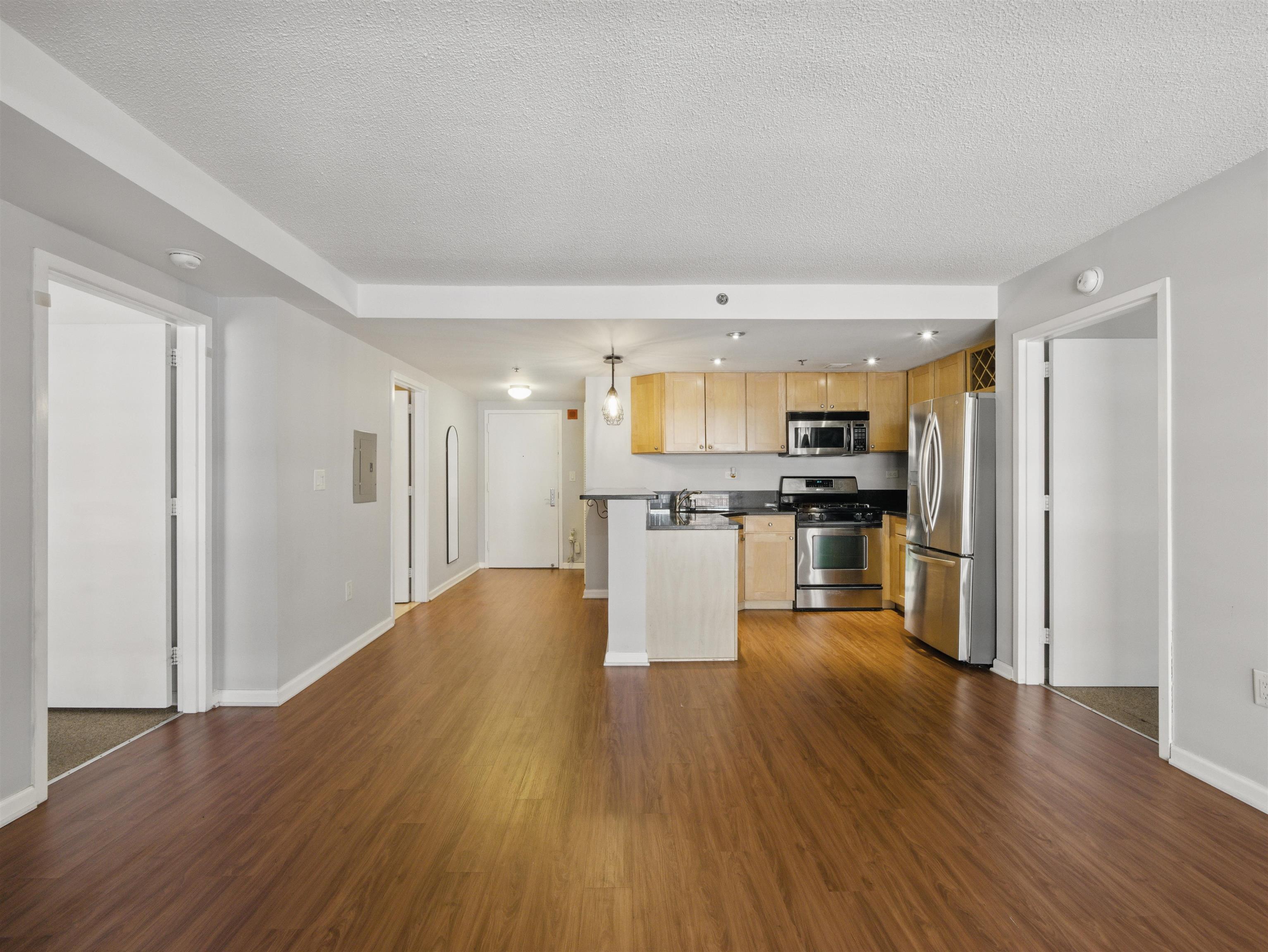 700 1ST ST Unit: 13C