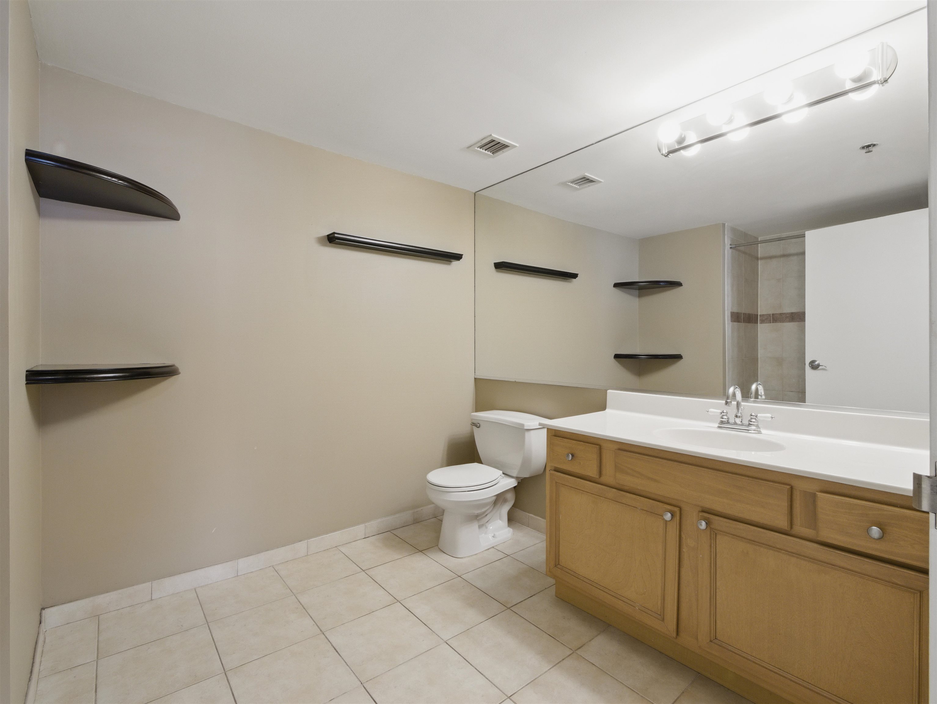 700 1ST ST Unit: 13C