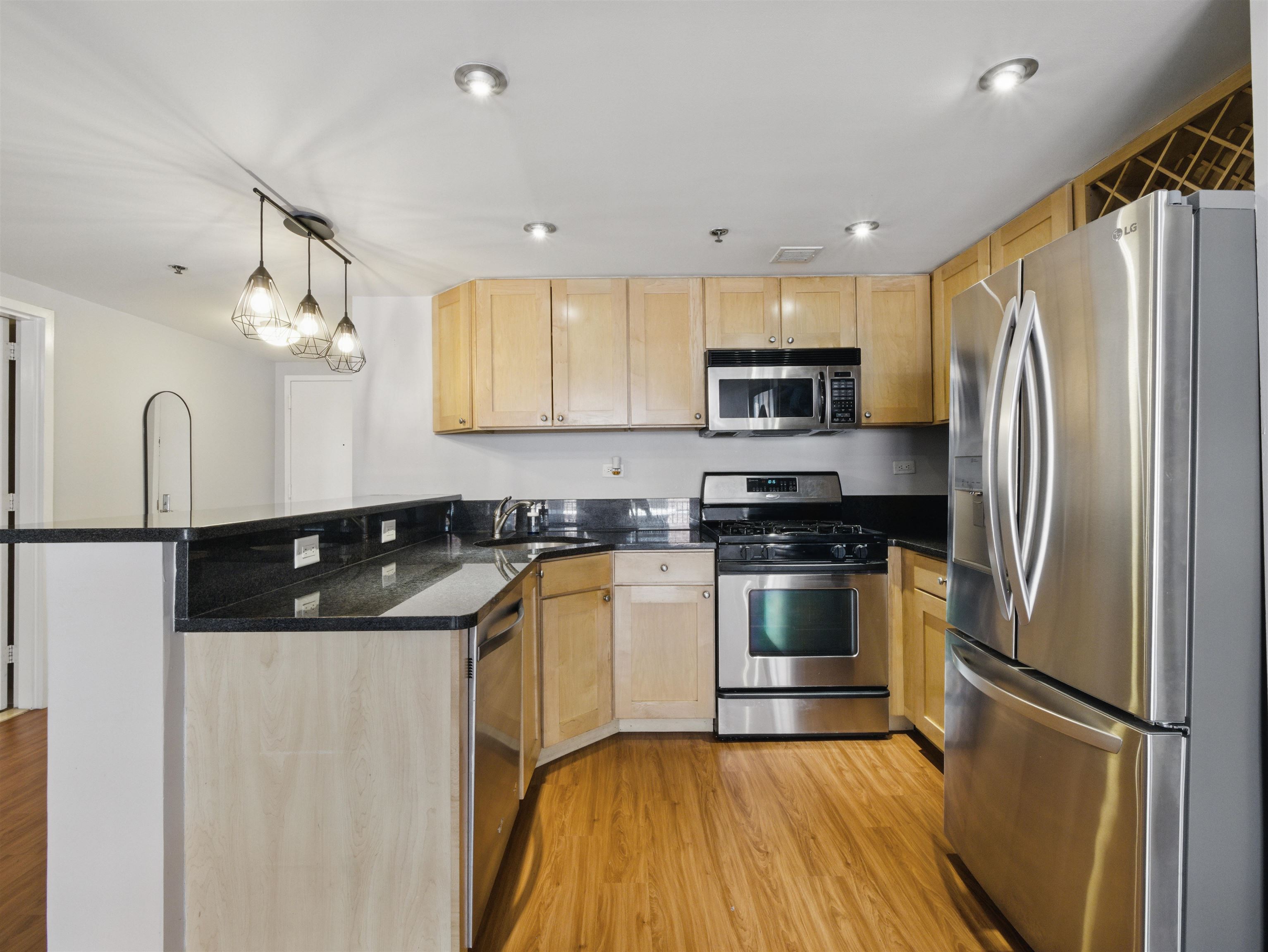 700 1ST ST Unit: 13C