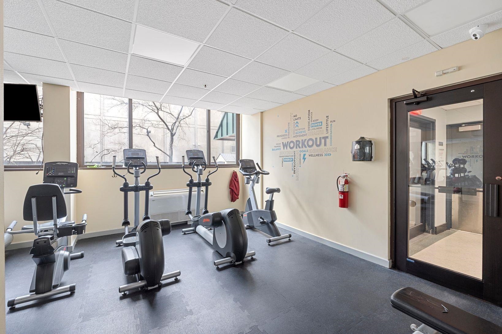 45 RIVER DR SOUTH Unit: 715