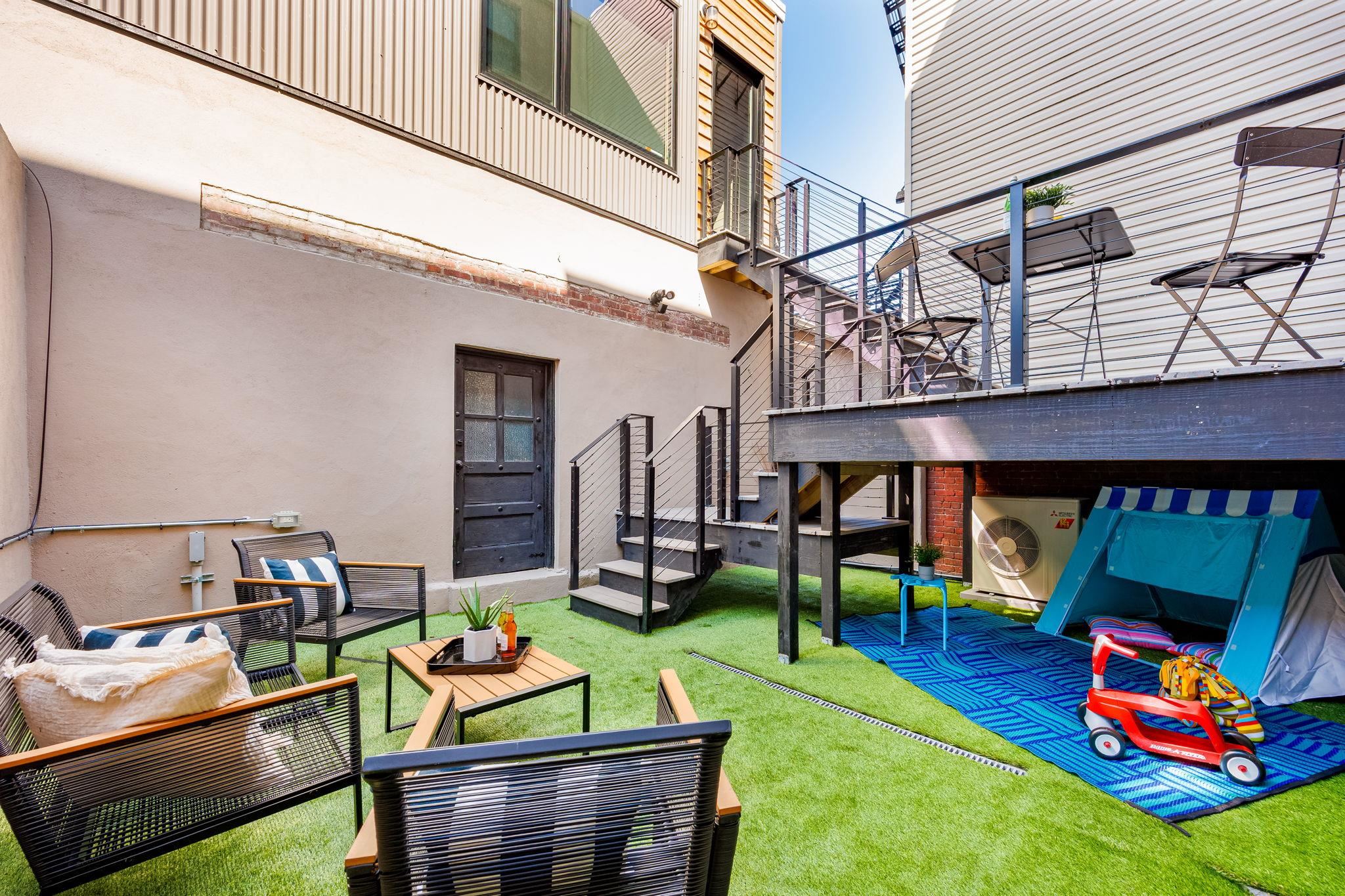 294 4TH ST
