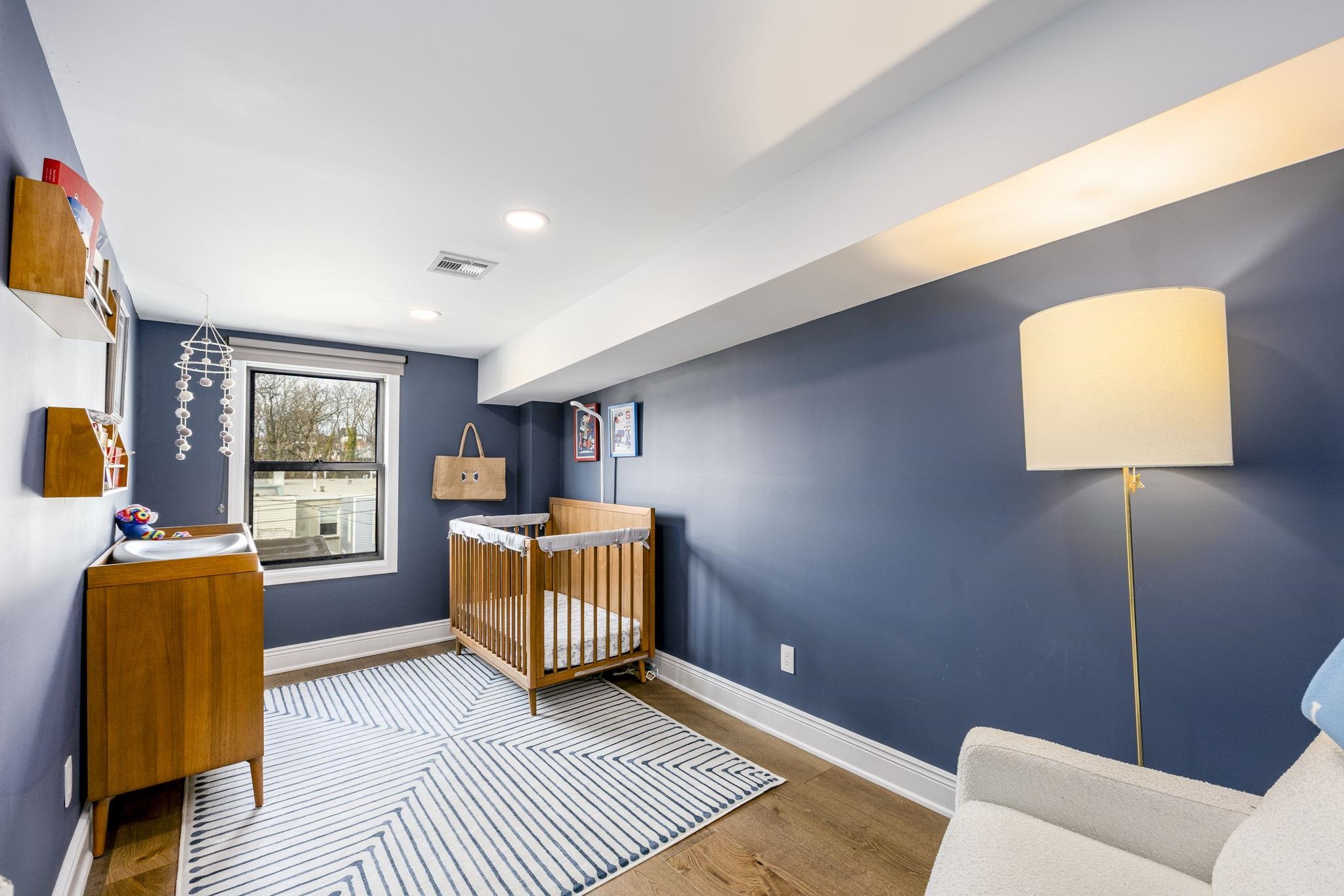 294 4TH ST