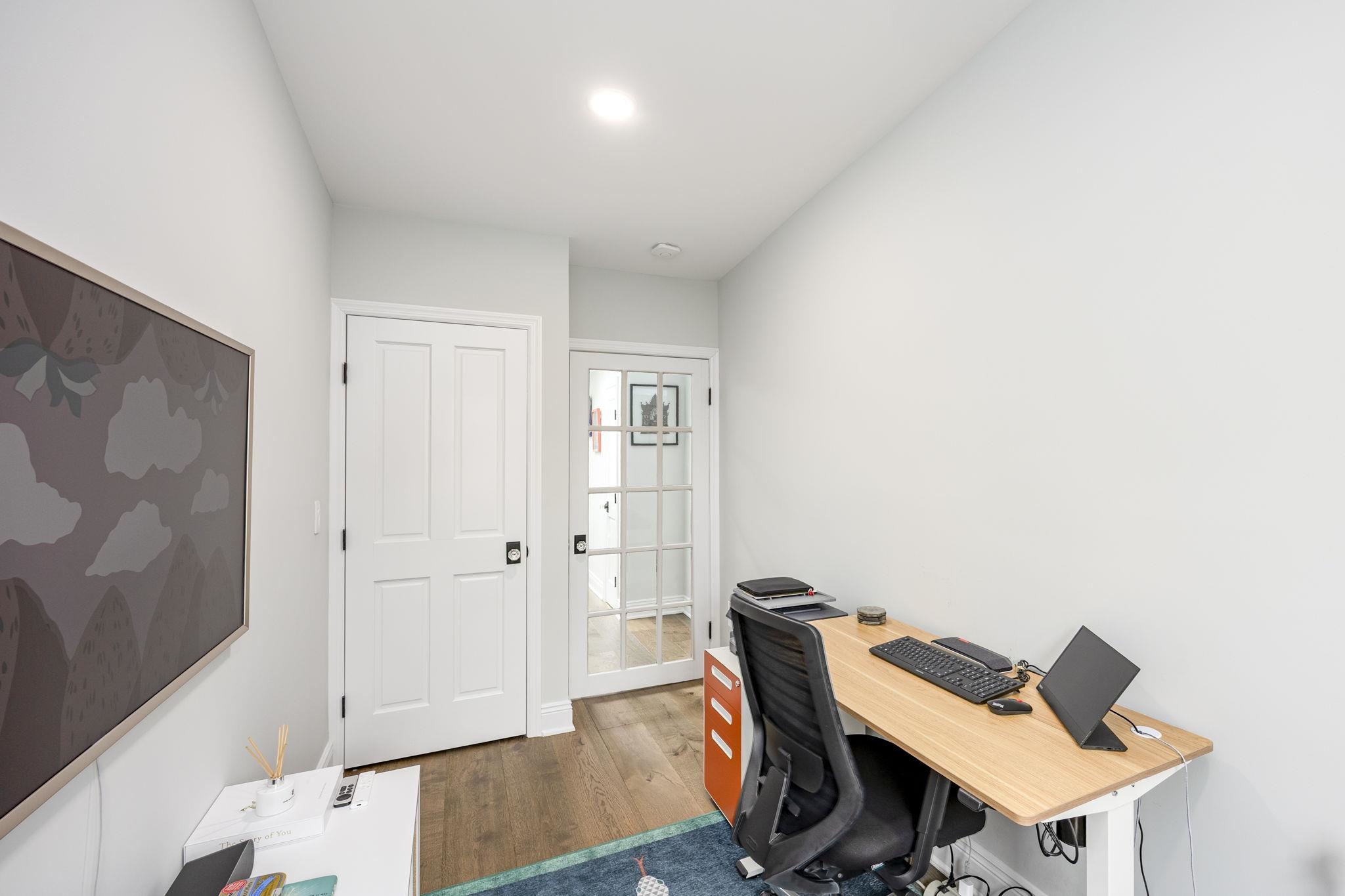 294 4TH ST