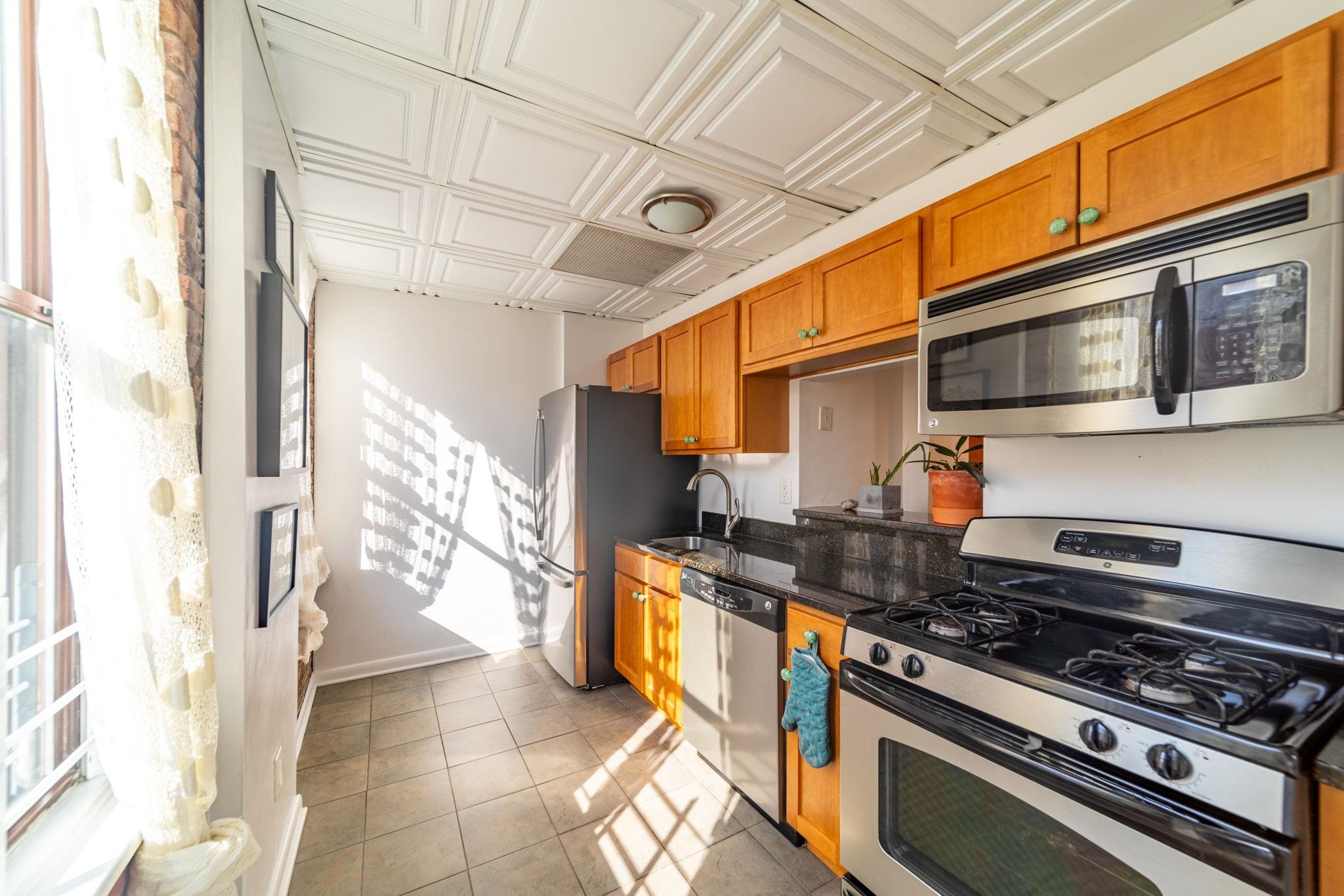 158 WAYNE ST Unit: 327a